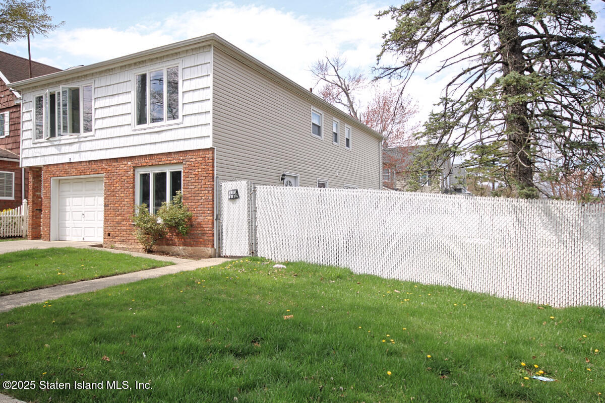 265 Dewey Avenue, Staten Island, NY, 10308 image 23