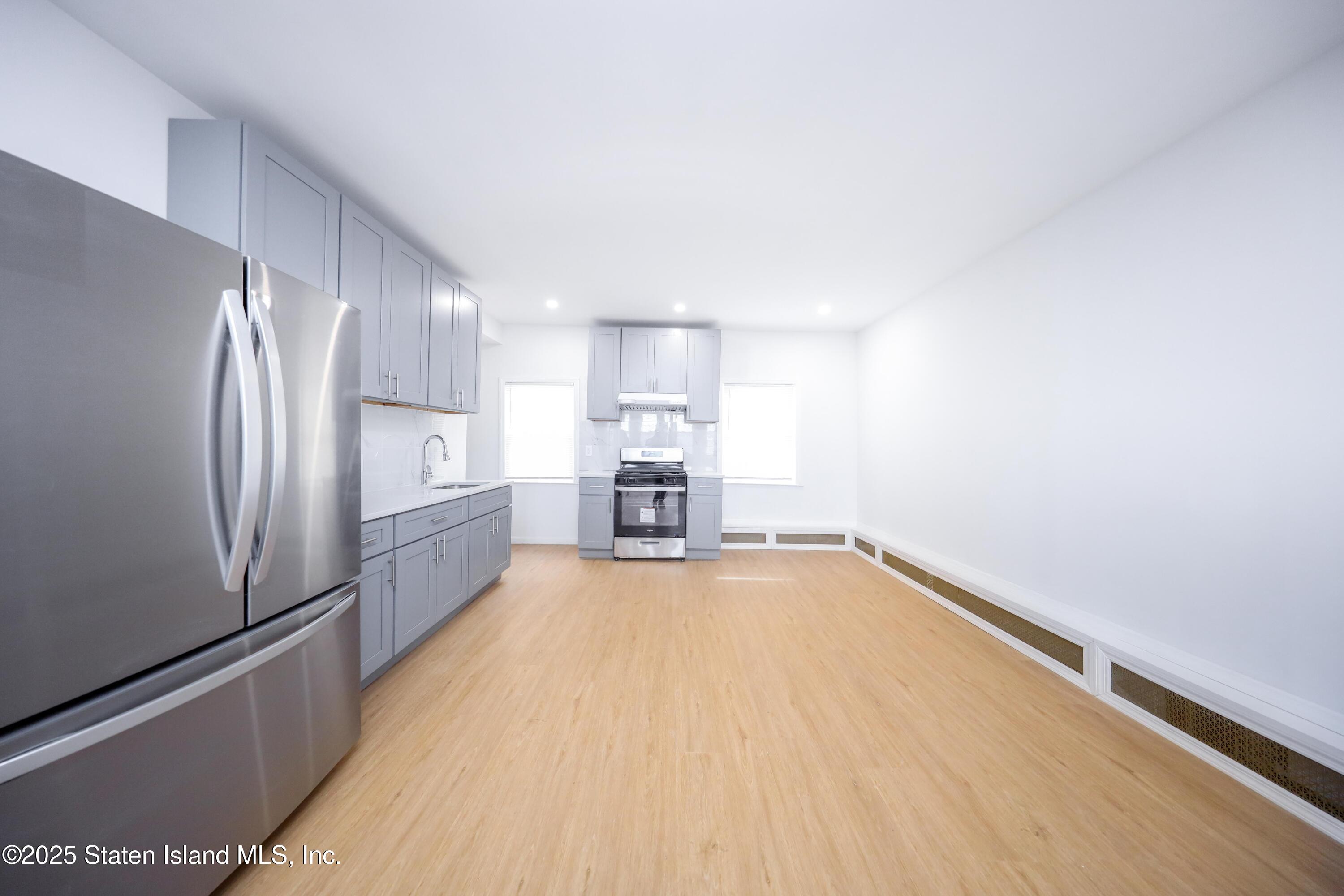442 Tompkins Avenue, Staten Island, NY, 10305 image 8