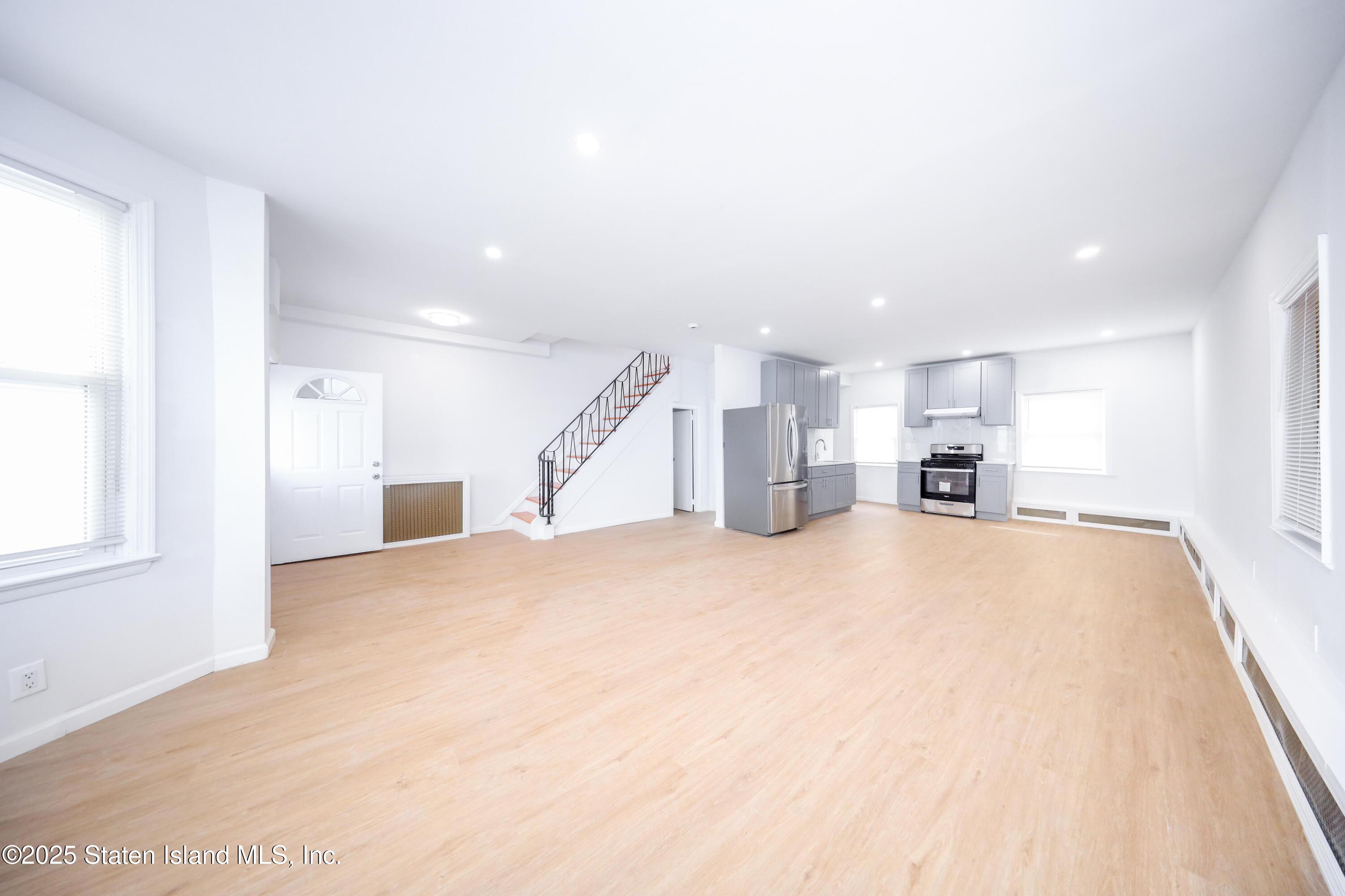 442 Tompkins Avenue, Staten Island, NY, 10305 image 6