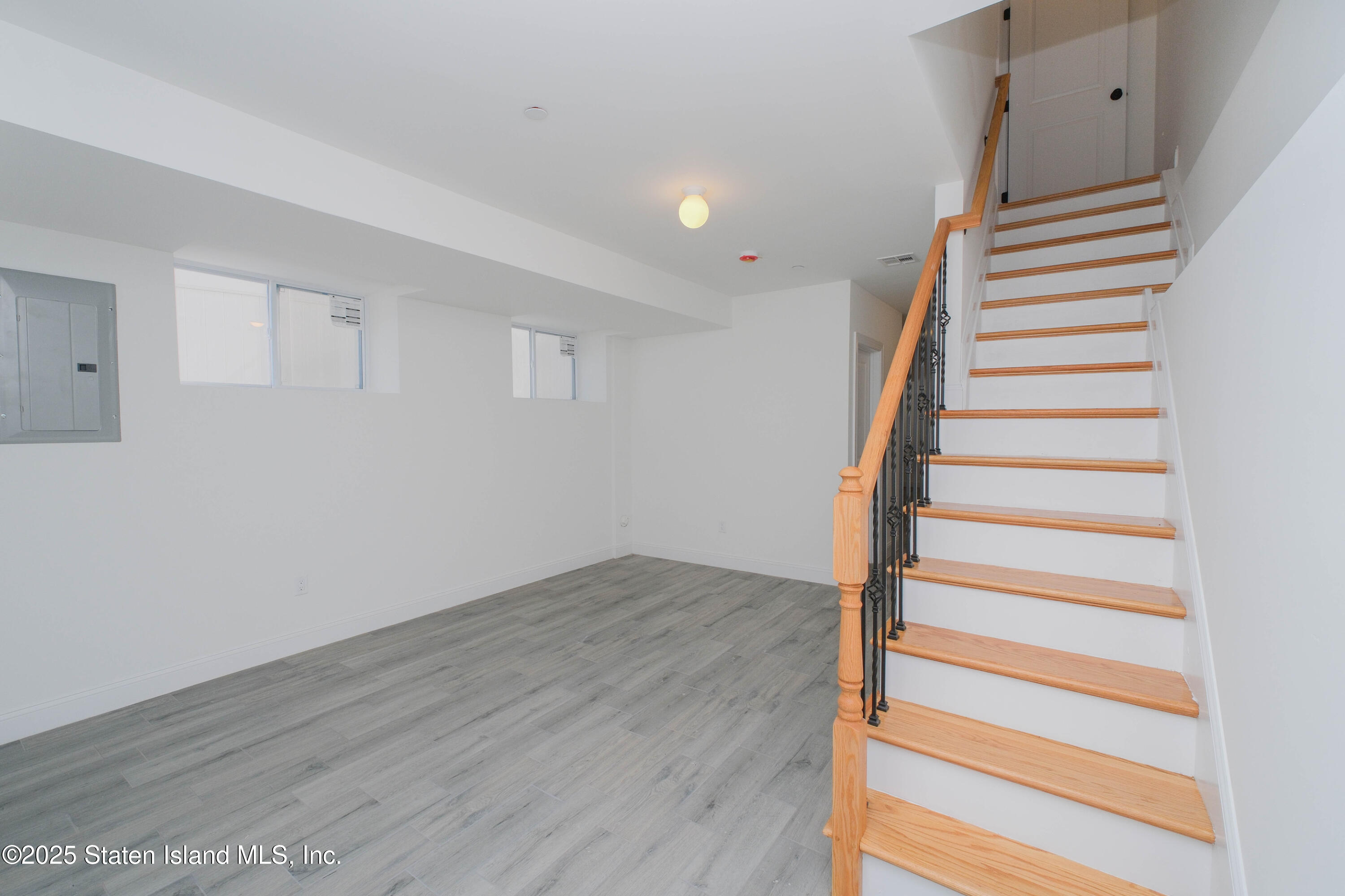 209 Nicholas Avenue, Staten Island, NY, 10302 image 12