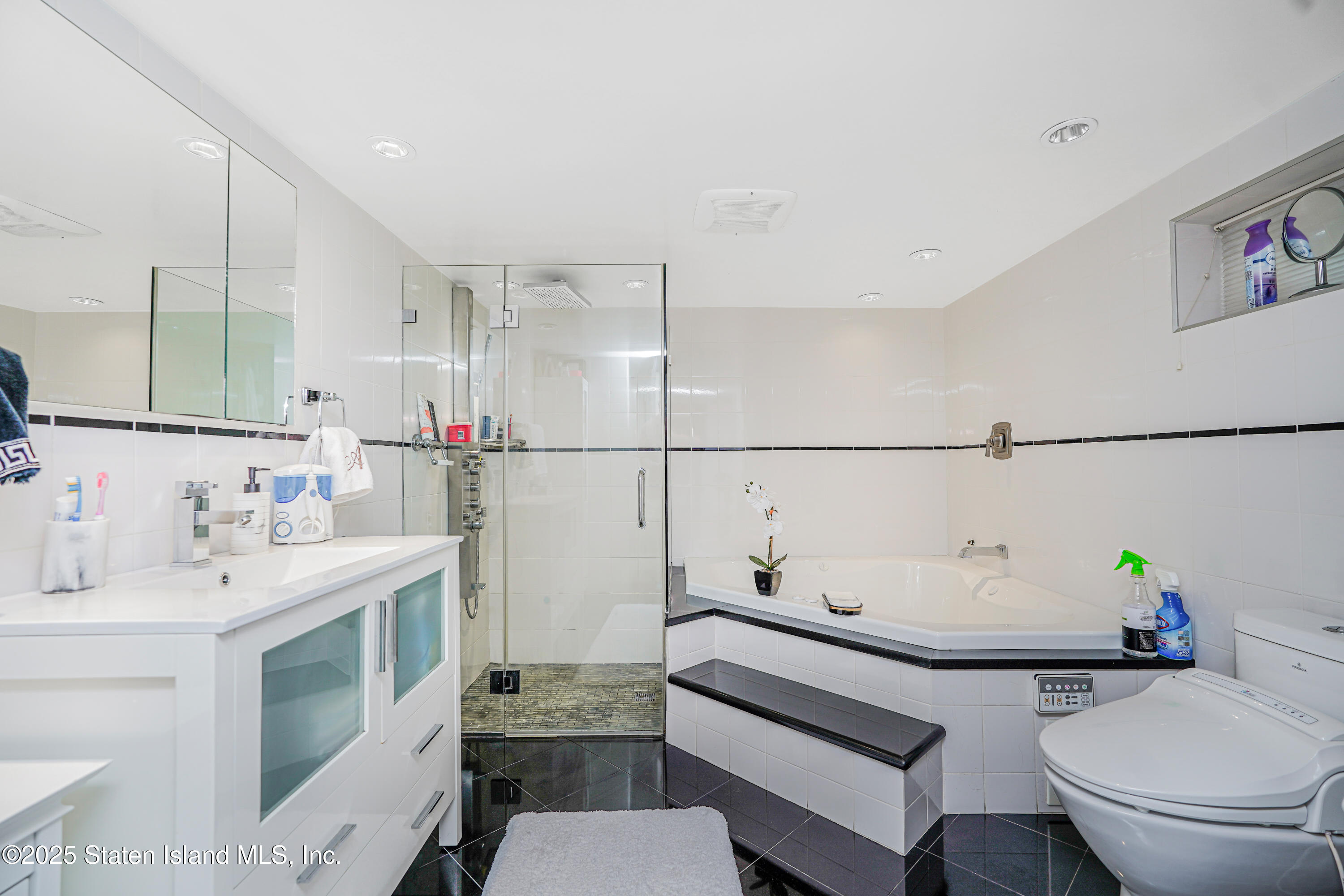 7915 23rd Avenue, Brooklyn, NY, 11214 image 28