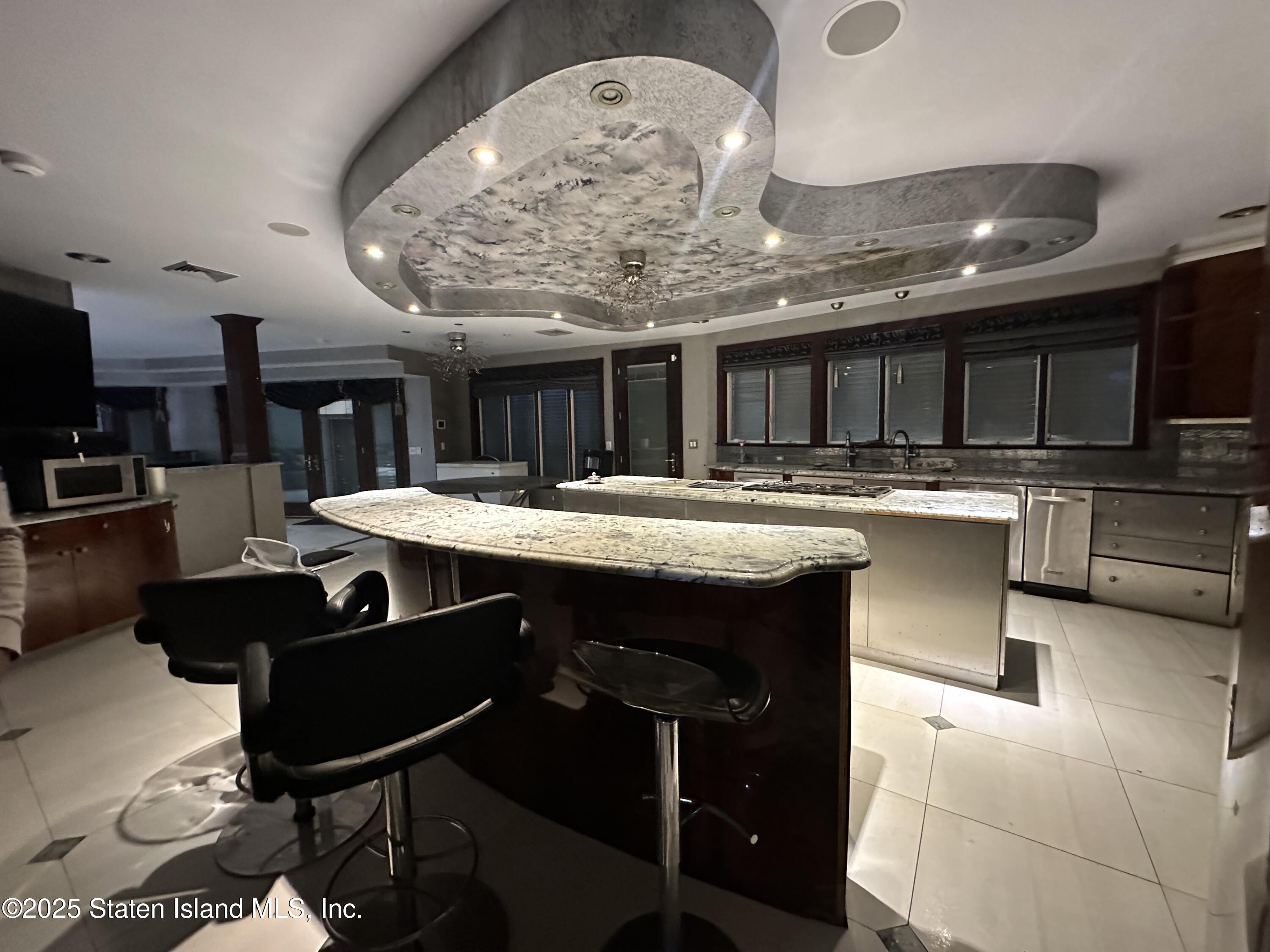 150 Nicolosi Drive Image 5