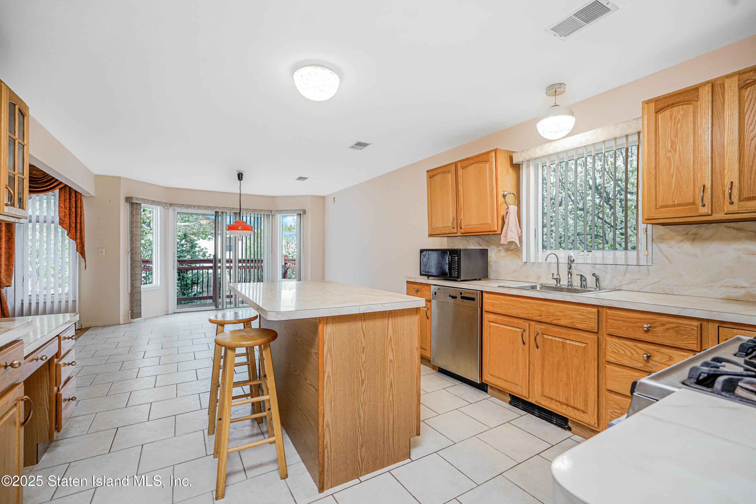 7 Parker Street, Staten Island, NY, 10307 image 8