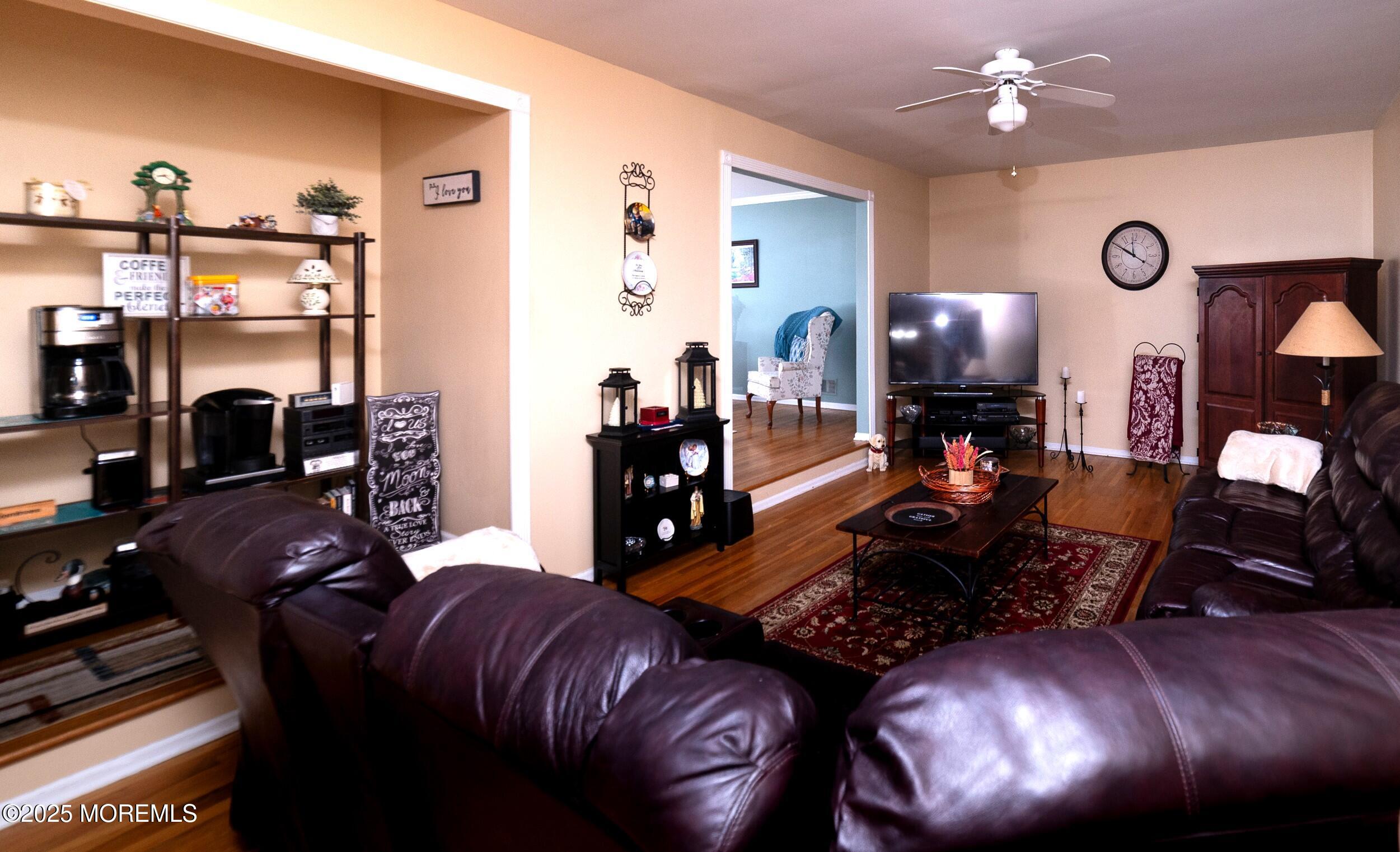 11 Walnut Lane, Manalapan, NJ, 07726 image 14