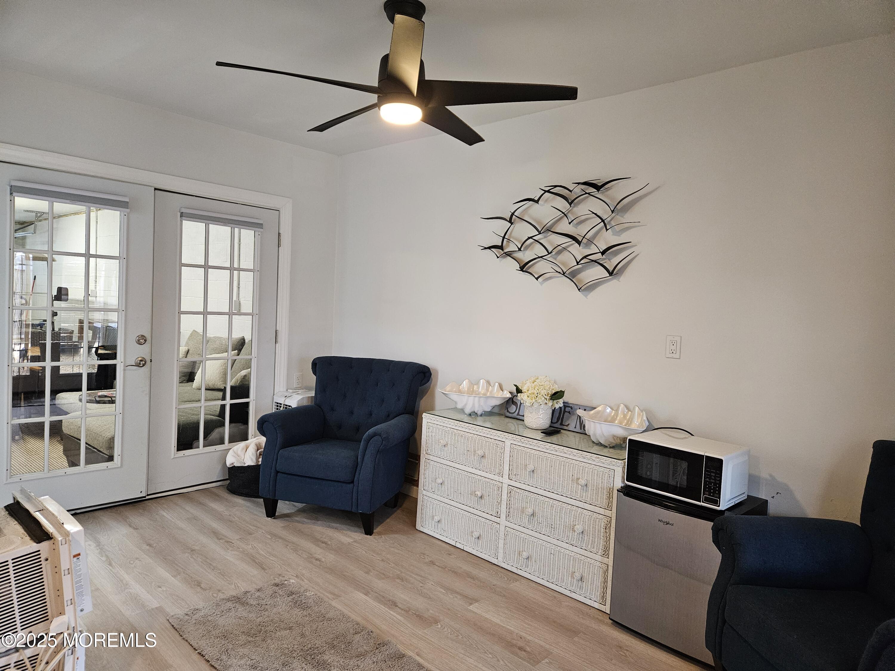 210 Sherman Avenue Image 4