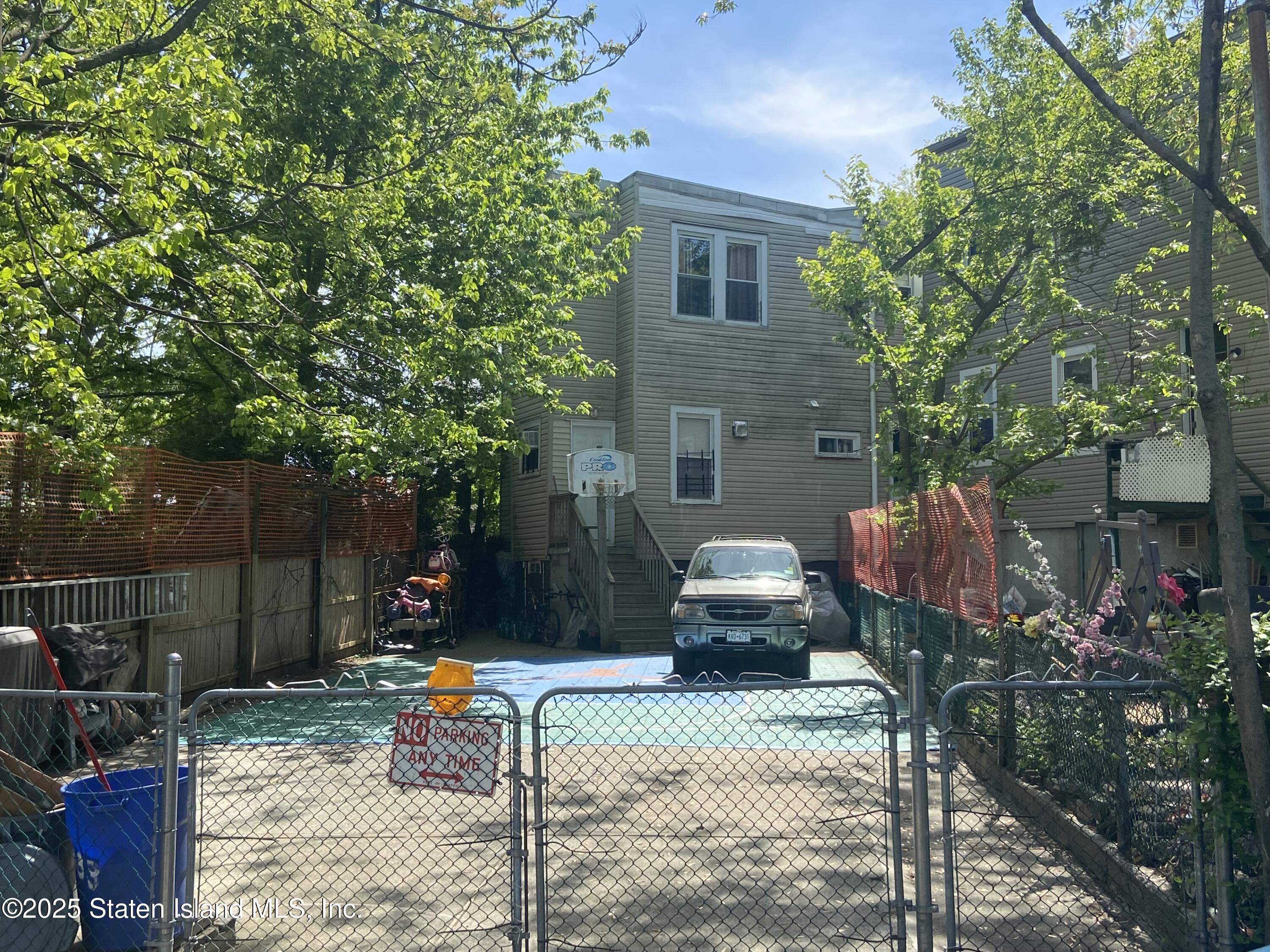 1033 Van Duzer Street, Staten Island, NY, 10304 image 4