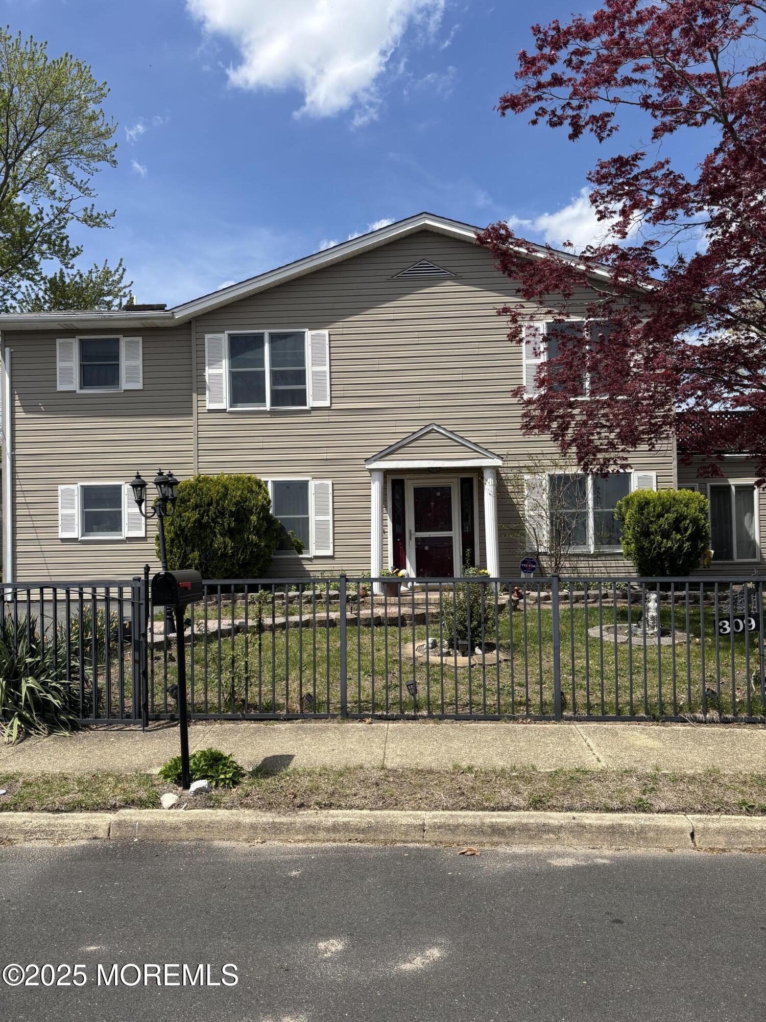 309 Deal Avenue Image 2