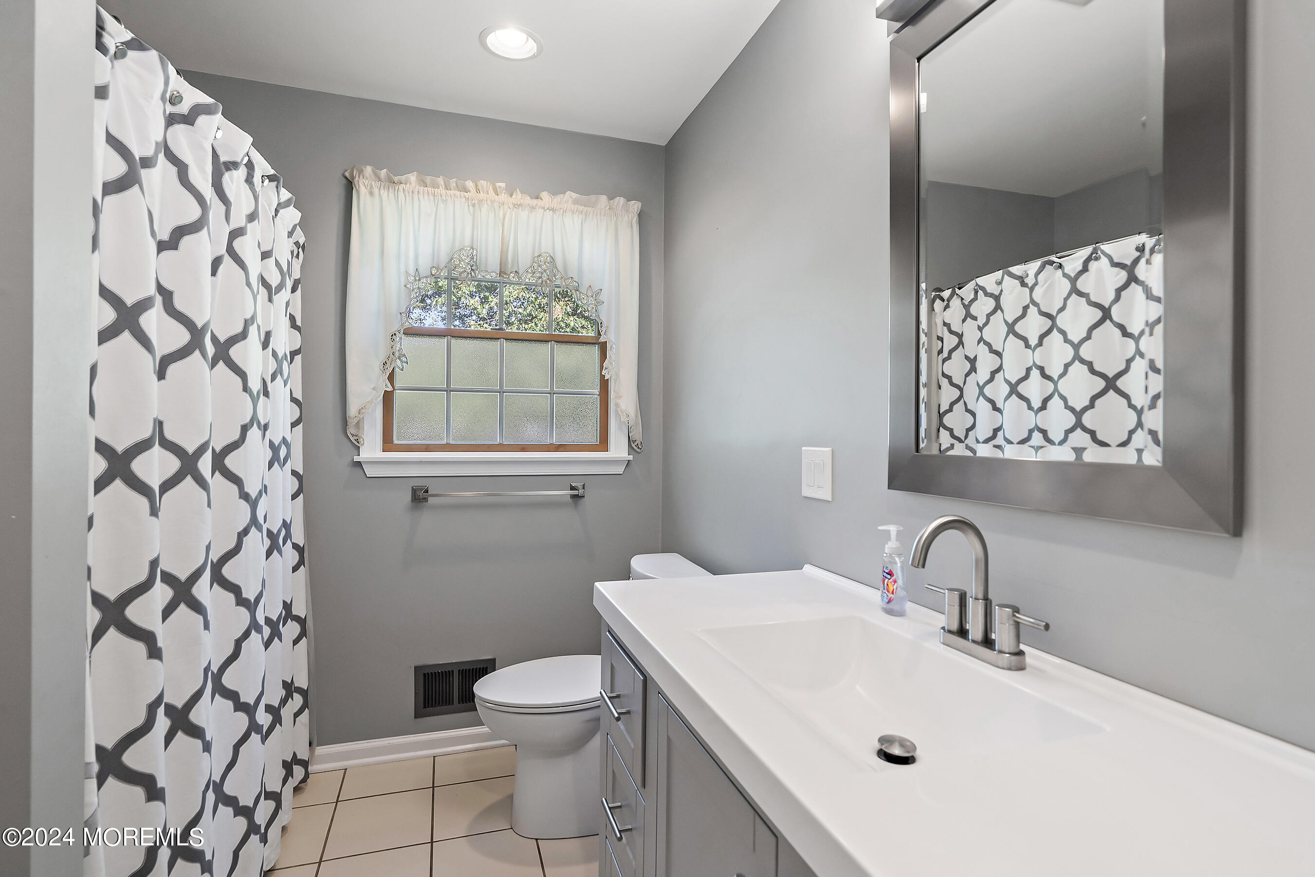 657 Rodriguez Lane, Jackson, NJ, 08527 image 25