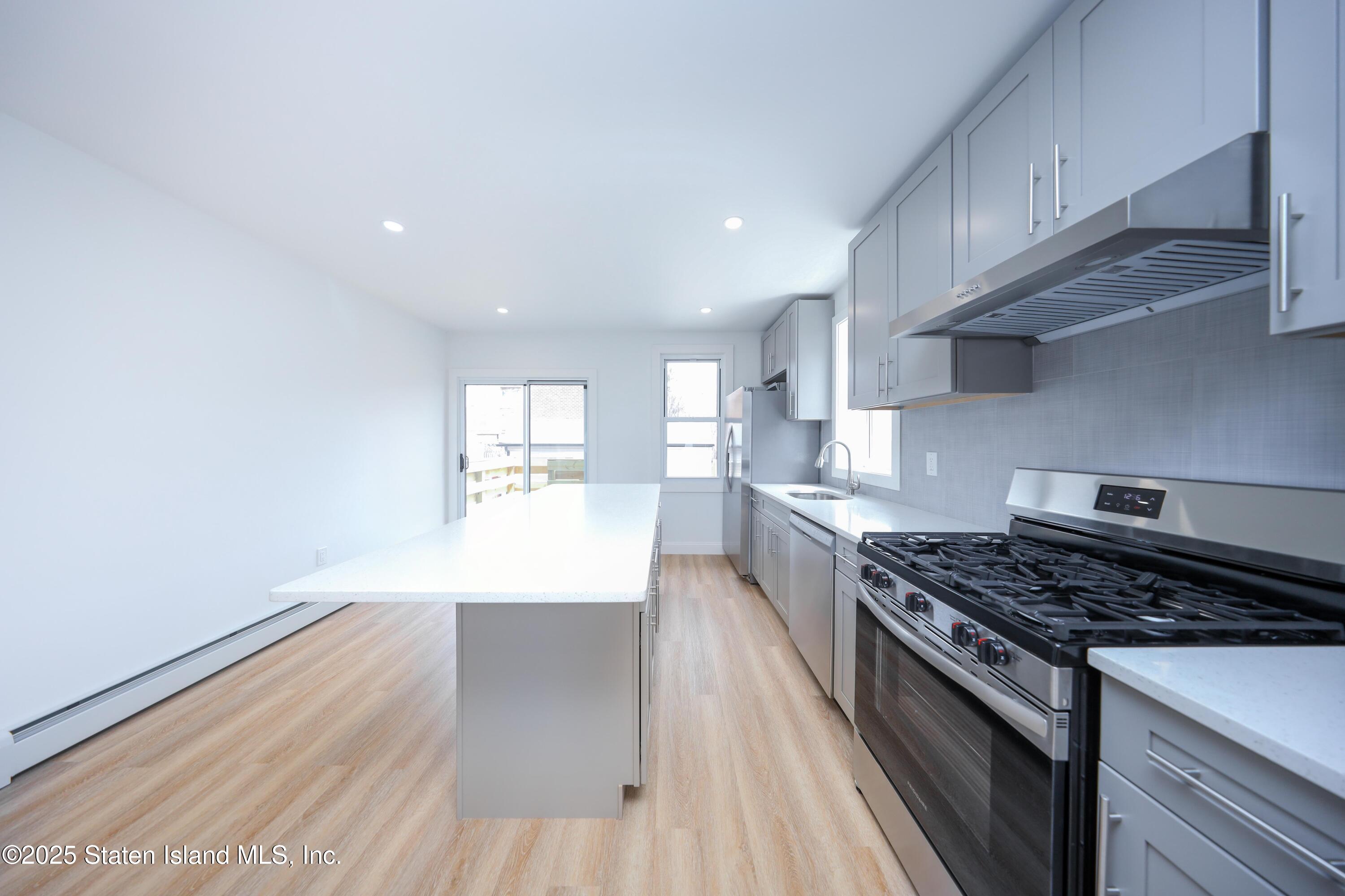 73 Irving Place, Staten Island, NY, 10304 image 13