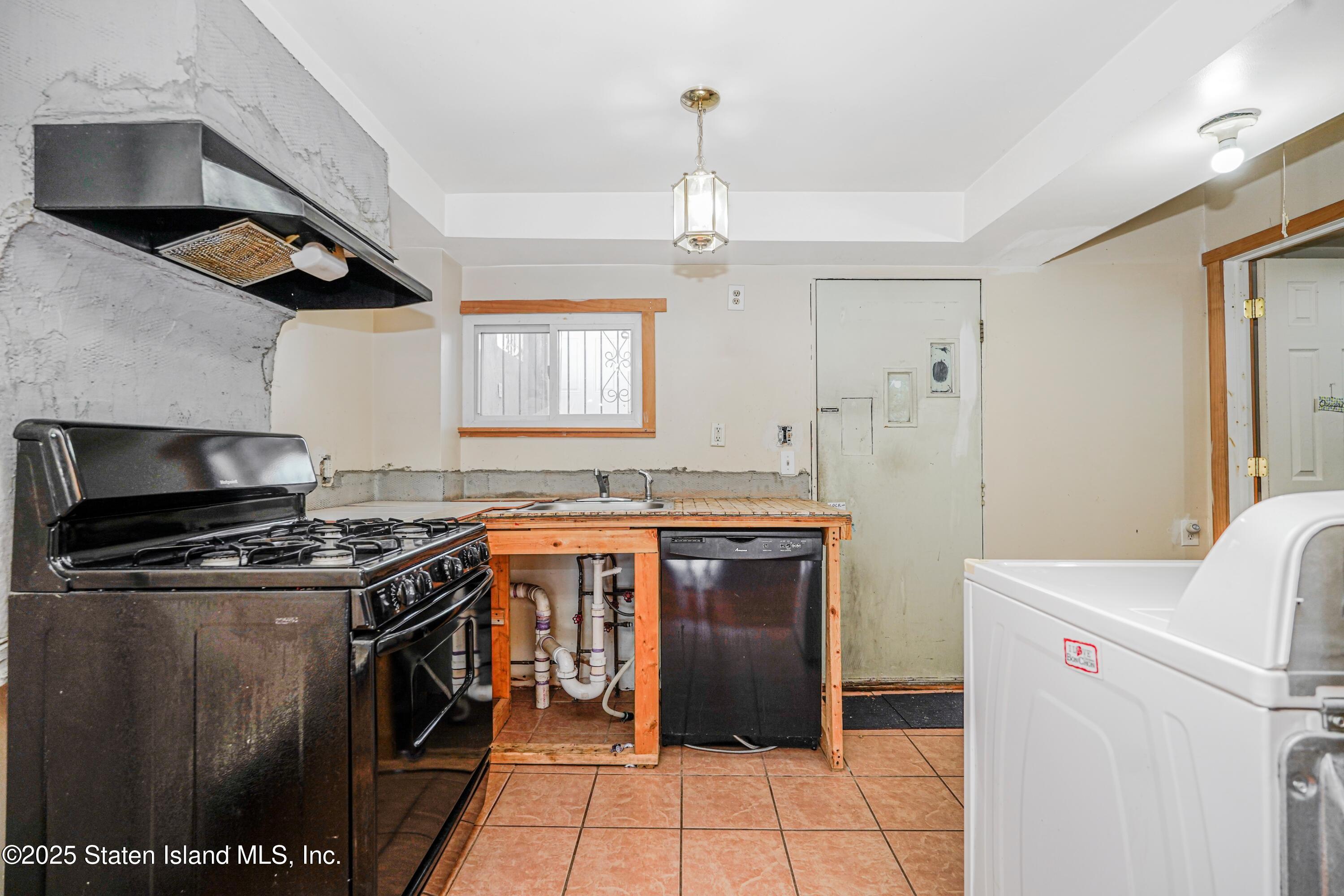 120 Winham Avenue, Staten Island, NY, 10306 image 6
