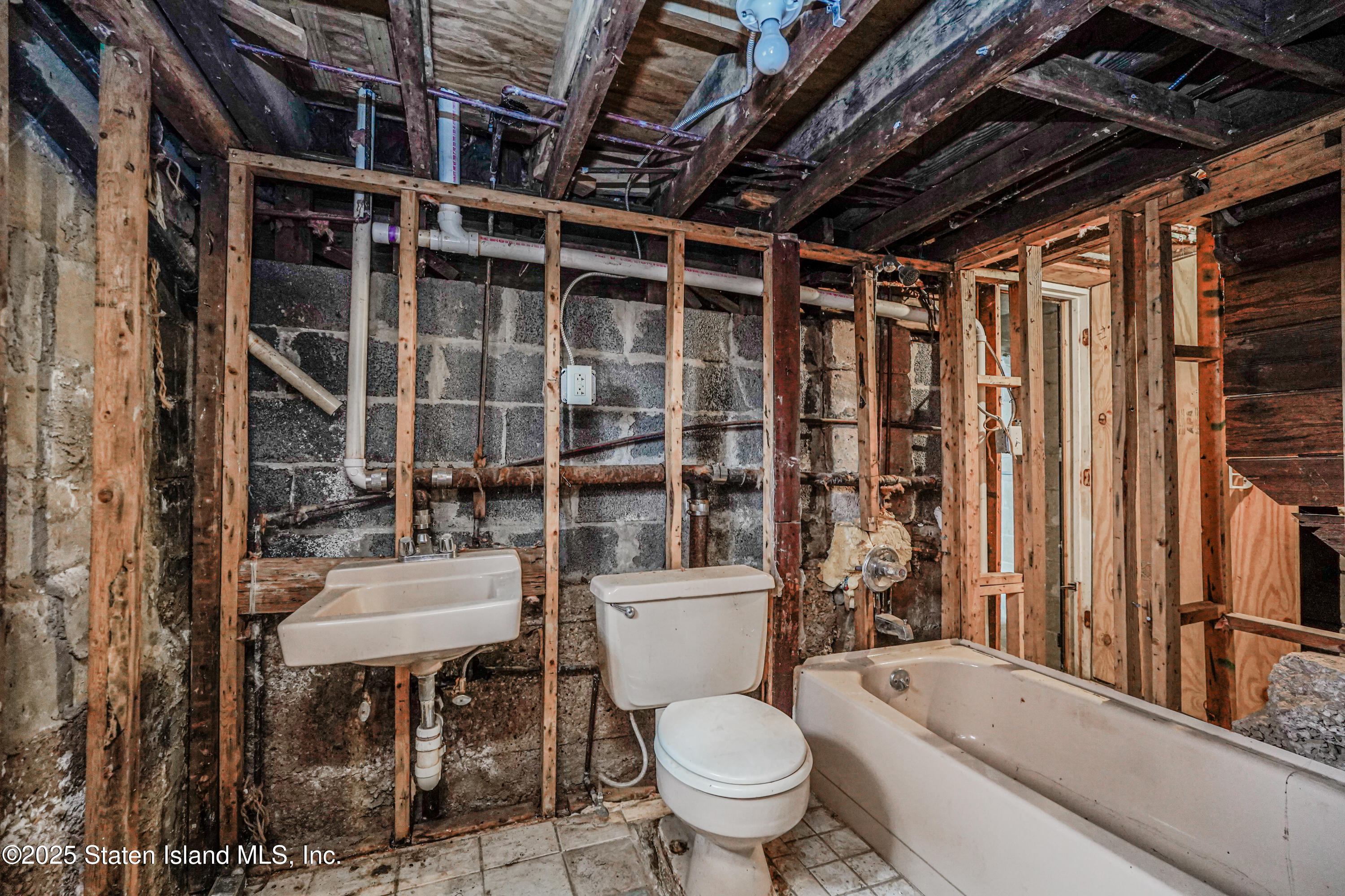 120 Winham Avenue, Staten Island, NY, 10306 image 17