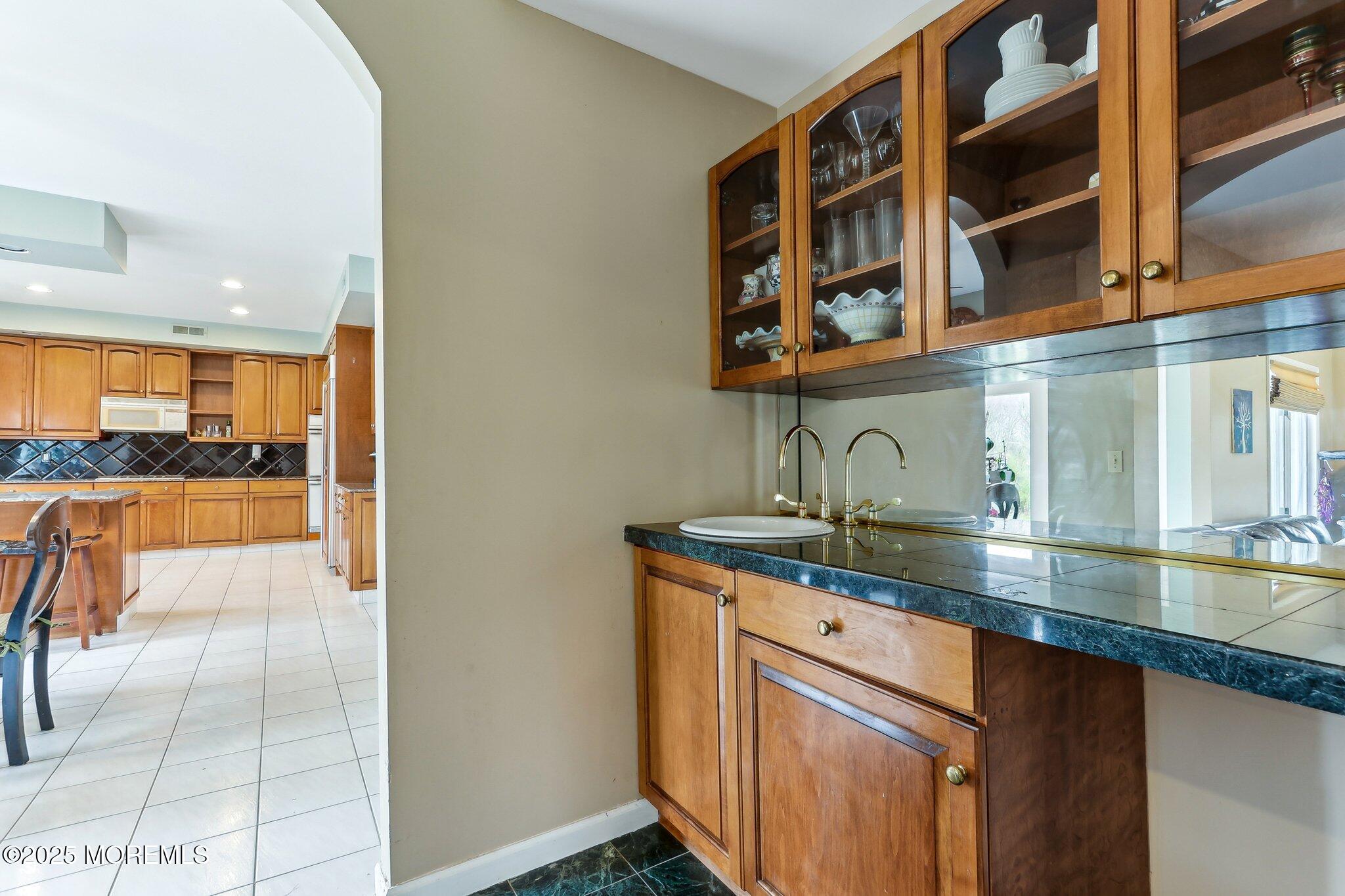 4 Lisa Court, Millstone, NJ, 08510 image 14