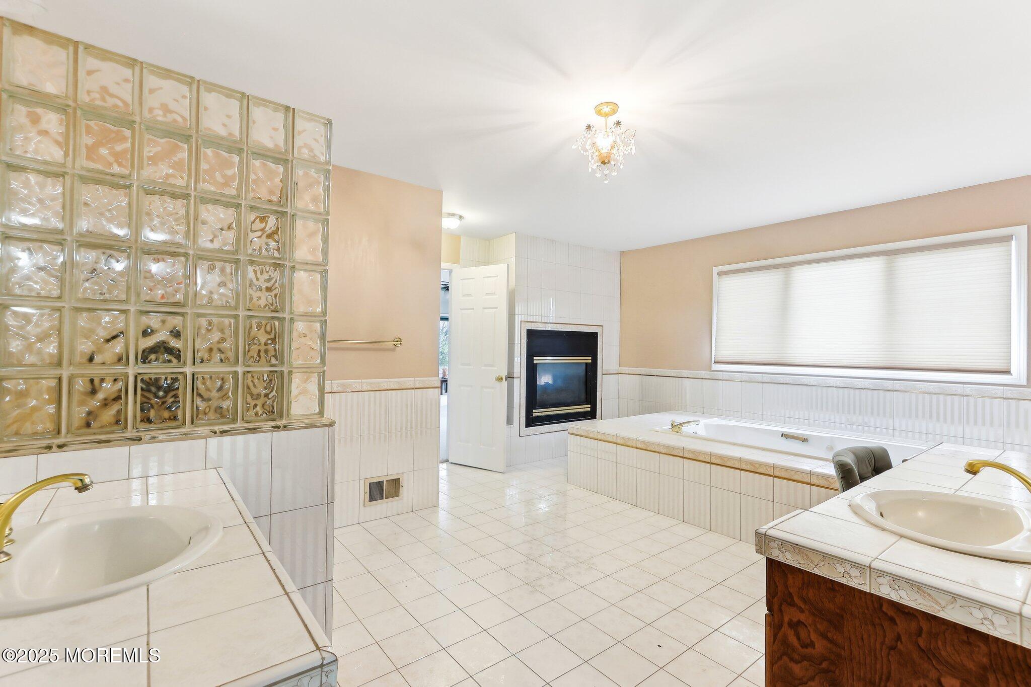 4 Lisa Court, Millstone, NJ, 08510 image 31