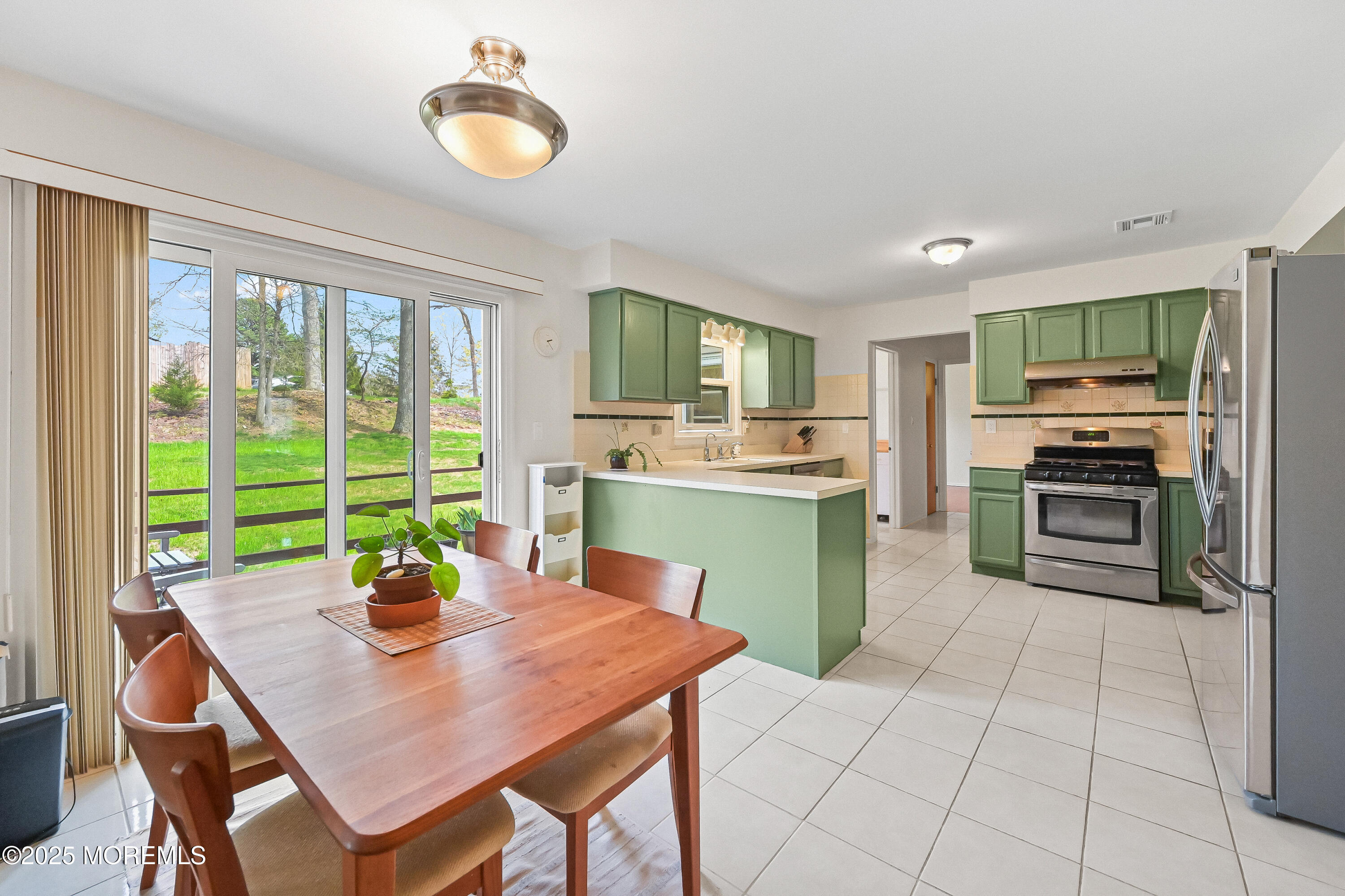 6 Cambridge Court, Manalapan, NJ, 07726 image 11