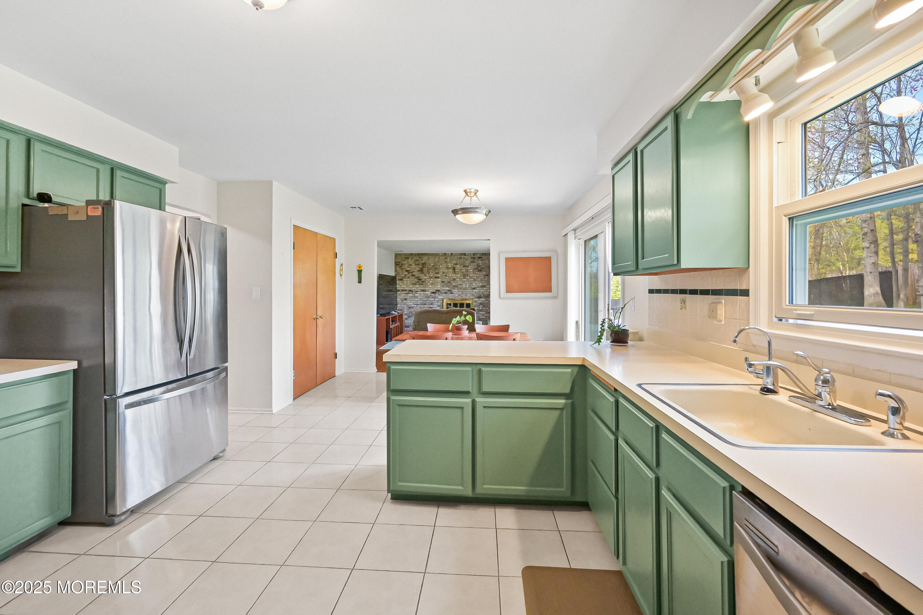 6 Cambridge Court, Manalapan, NJ, 07726 image 16