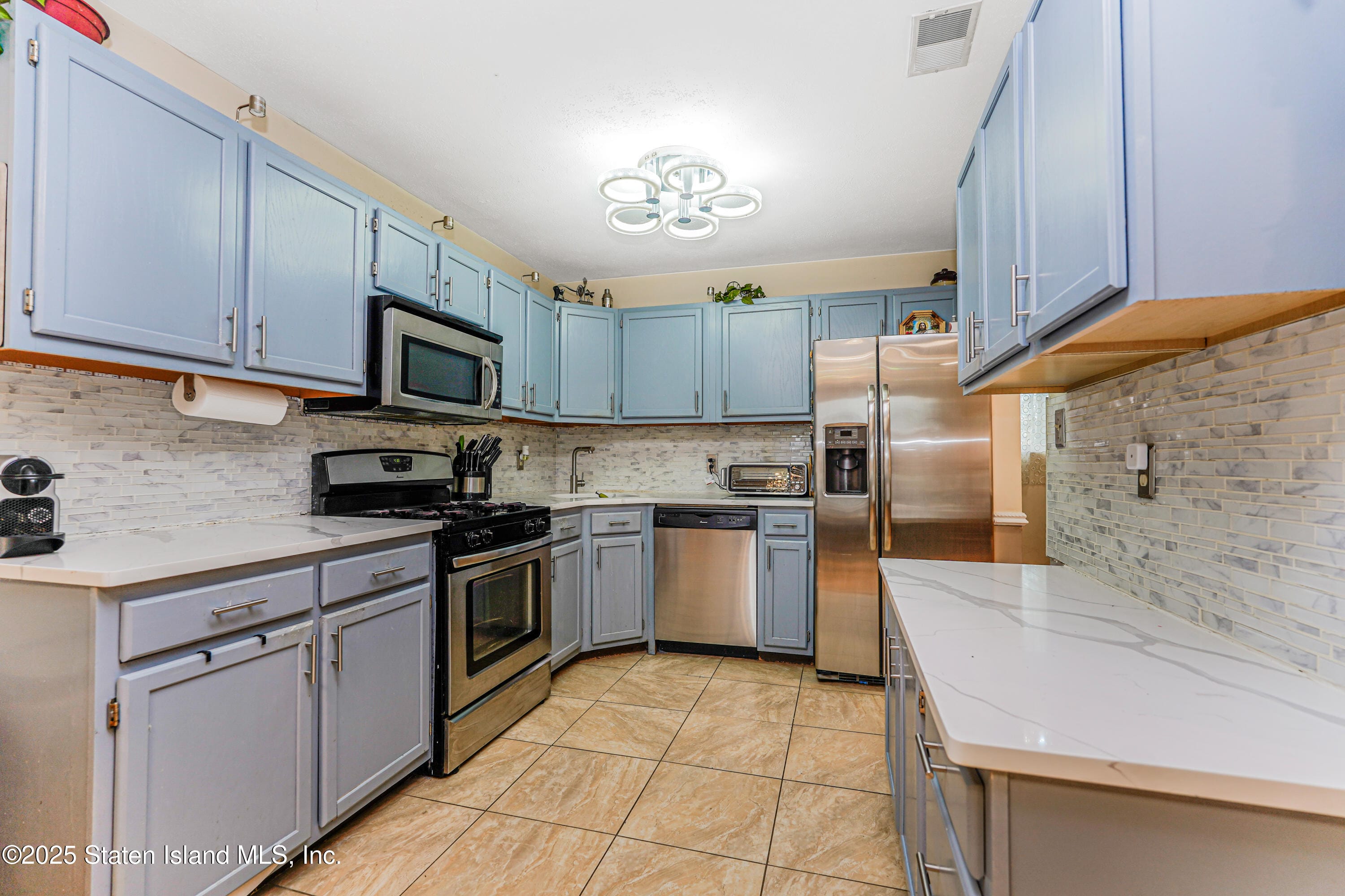 83 Jamie Lane, Staten Island, NY, 10312 image 9