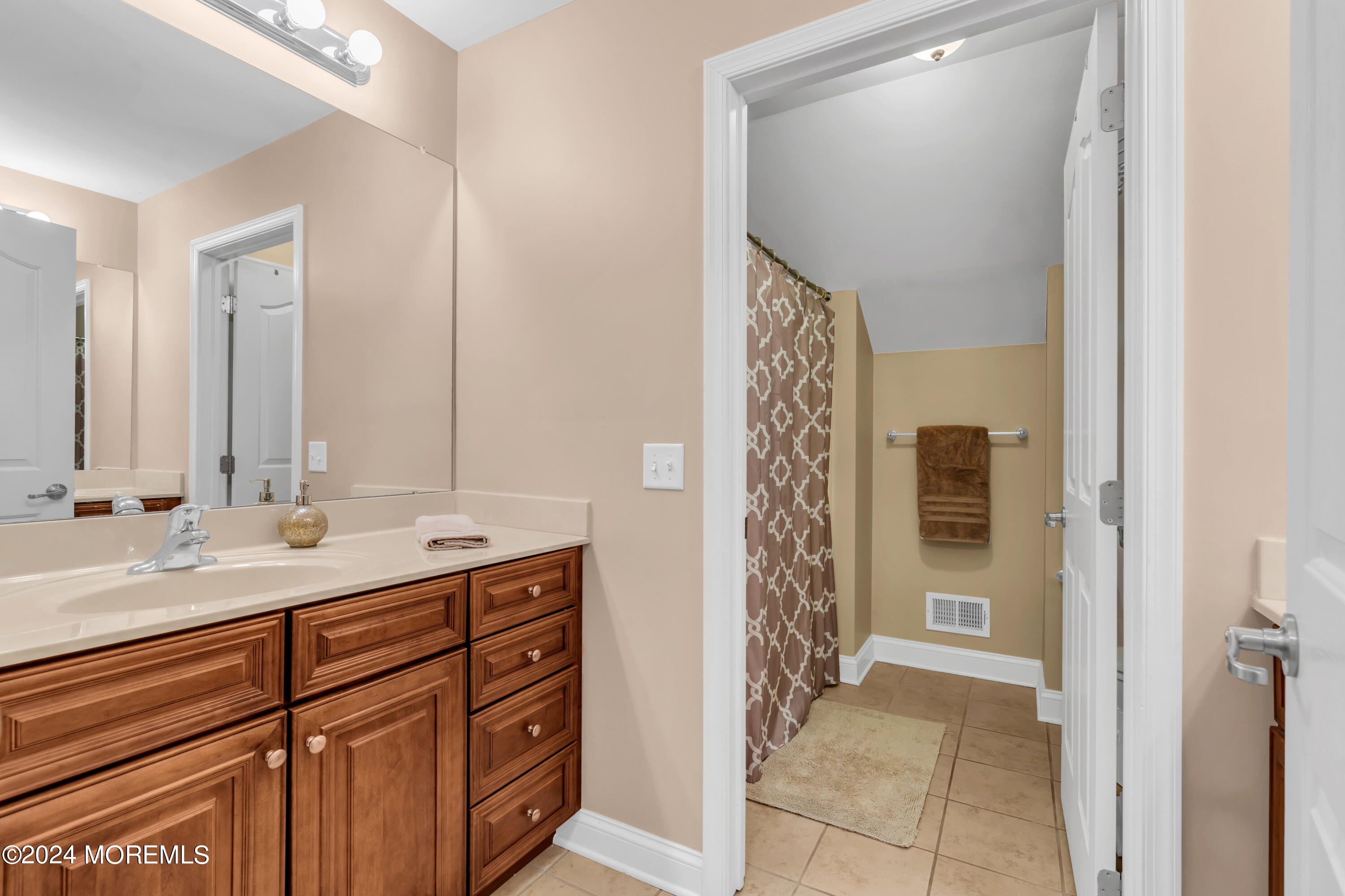7 Colliers Court, Jackson, NJ, 08527 image 30