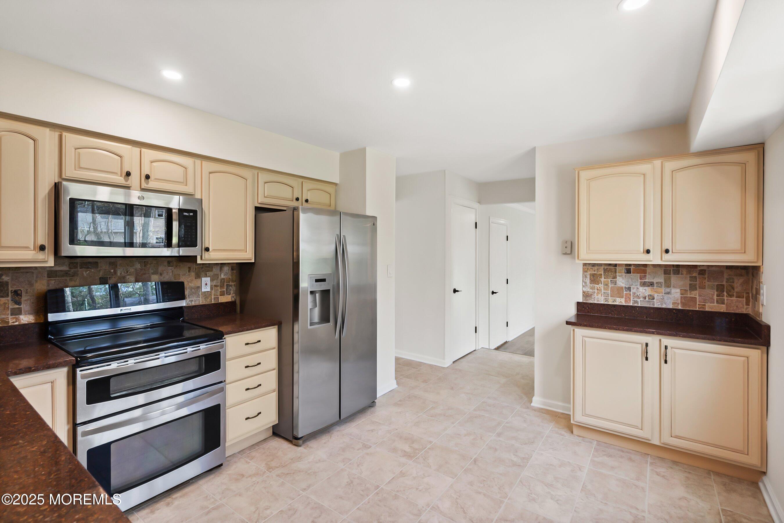 7 Hazelwood Court, Howell, NJ, 07731 image 11