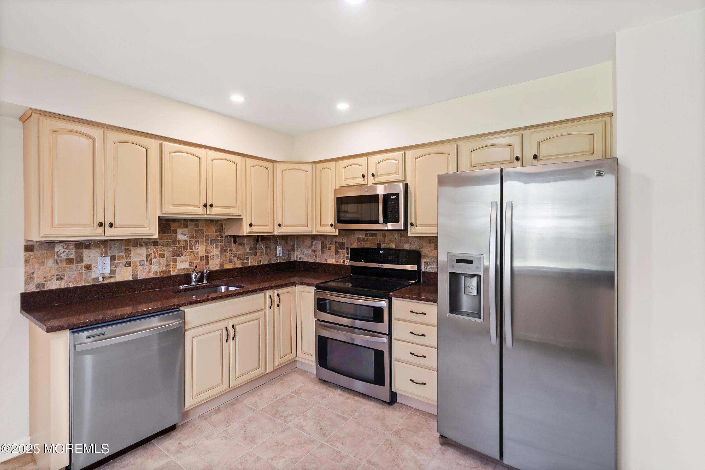 7 Hazelwood Court, Howell, NJ, 07731 image 12