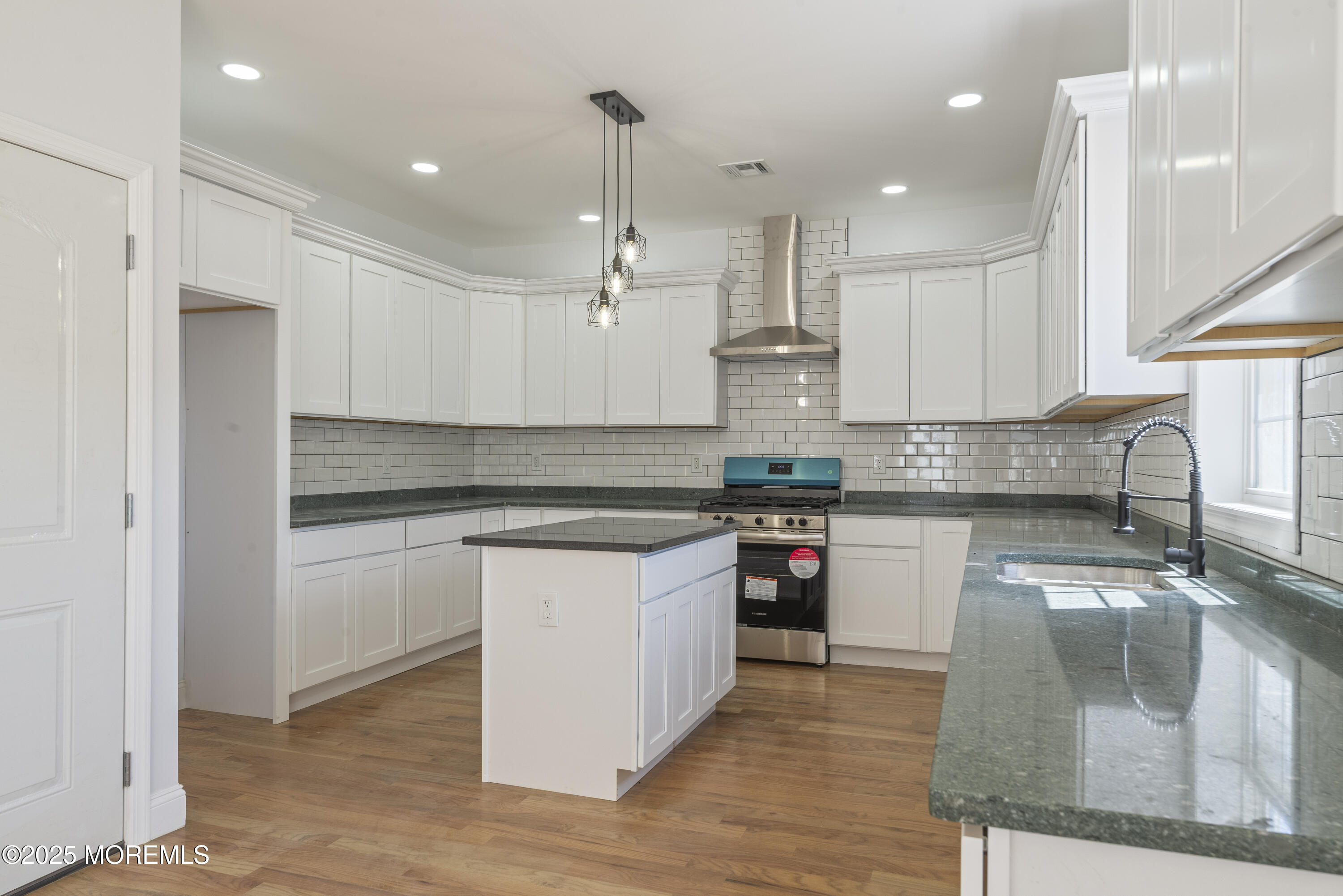 452 Raritan Boulevard, Keyport, NJ, 07735 image 16