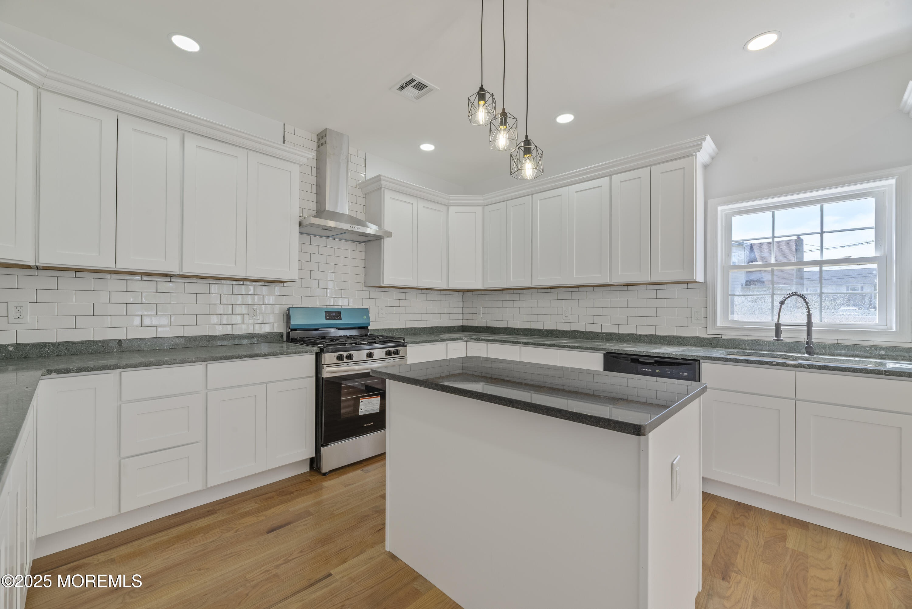 452 Raritan Boulevard, Keyport, NJ, 07735 image 26