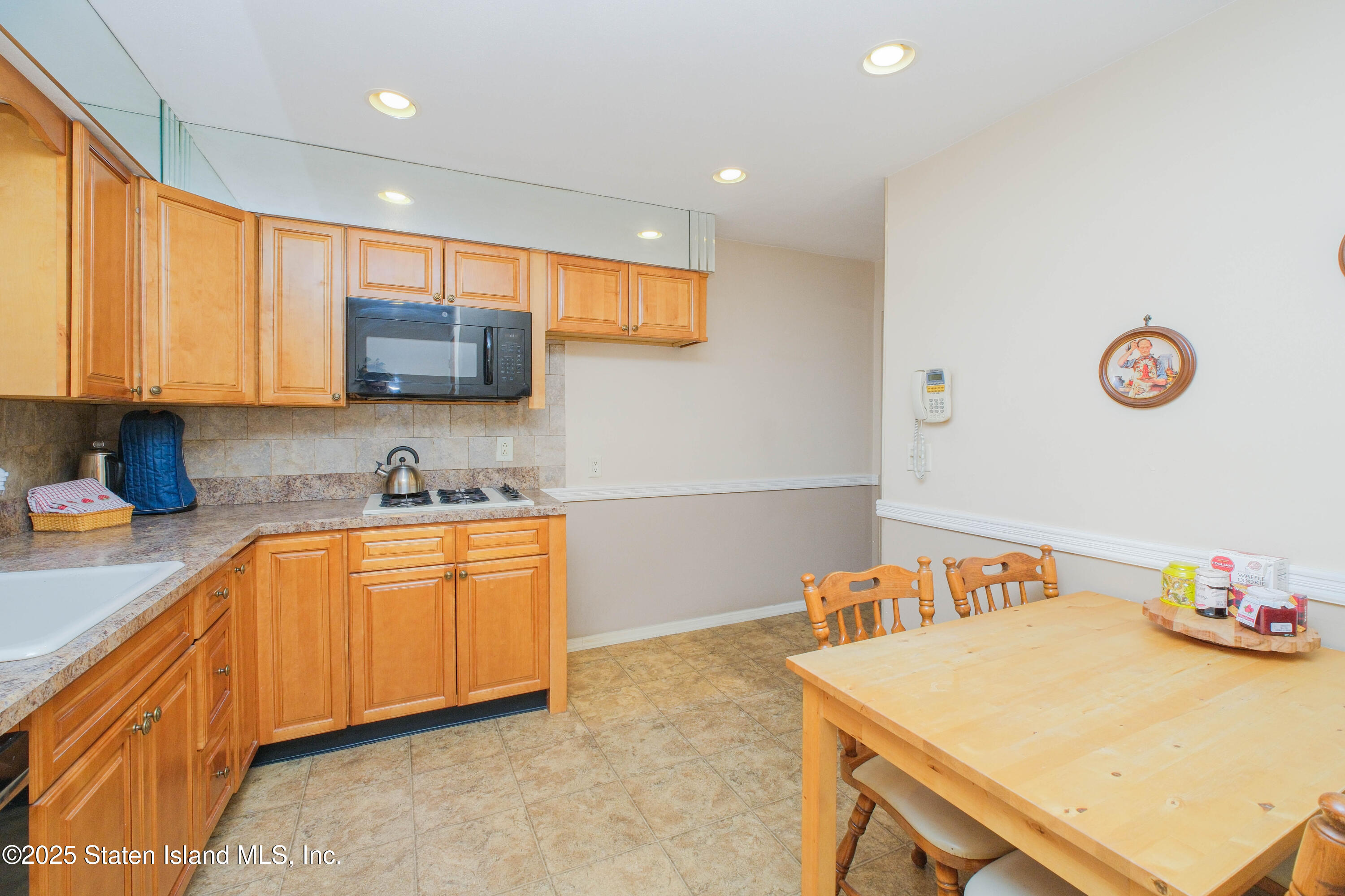 31 Ray Street, Staten Island, NY, 10312 image 8