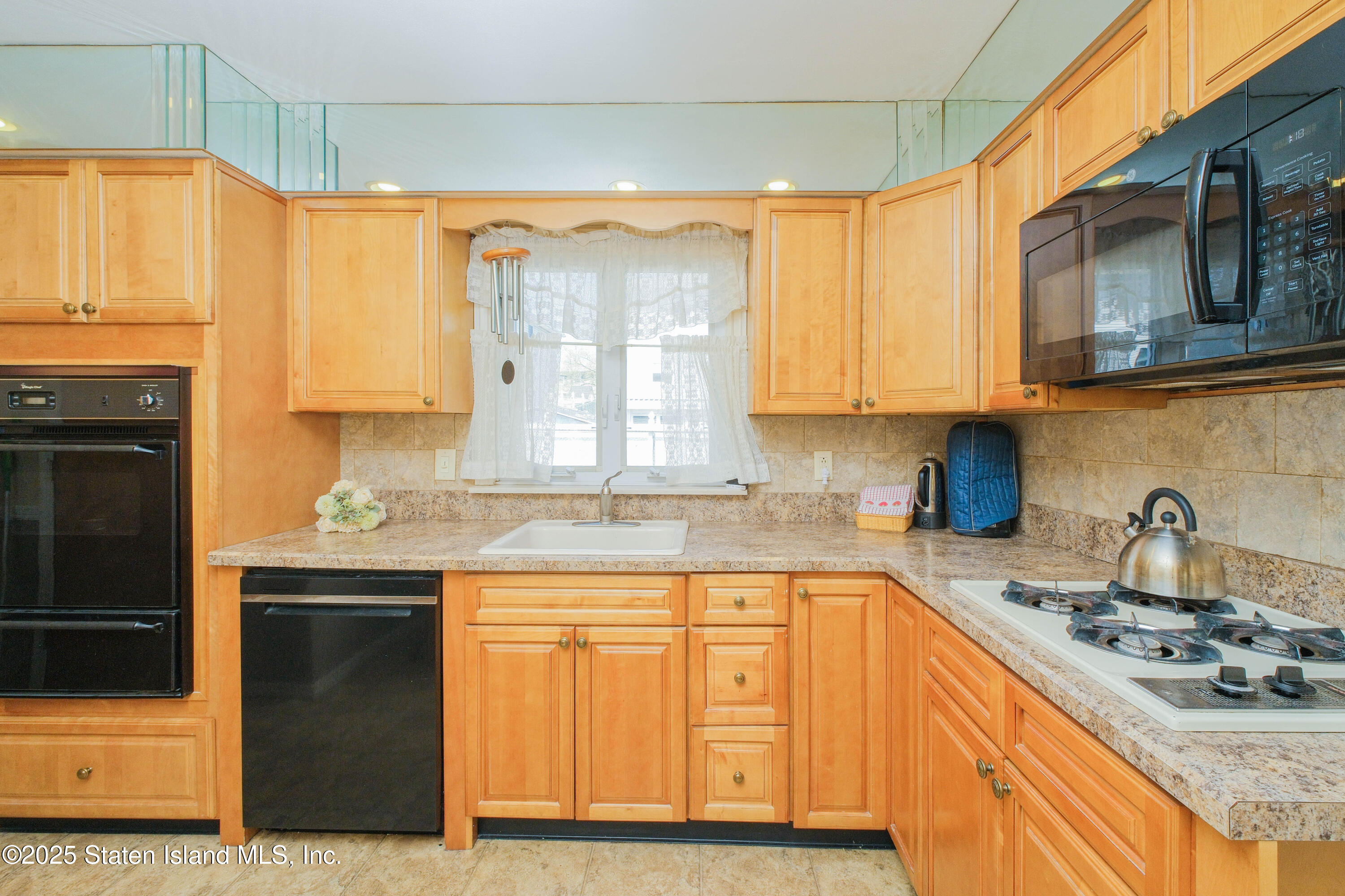 31 Ray Street, Staten Island, NY, 10312 image 9