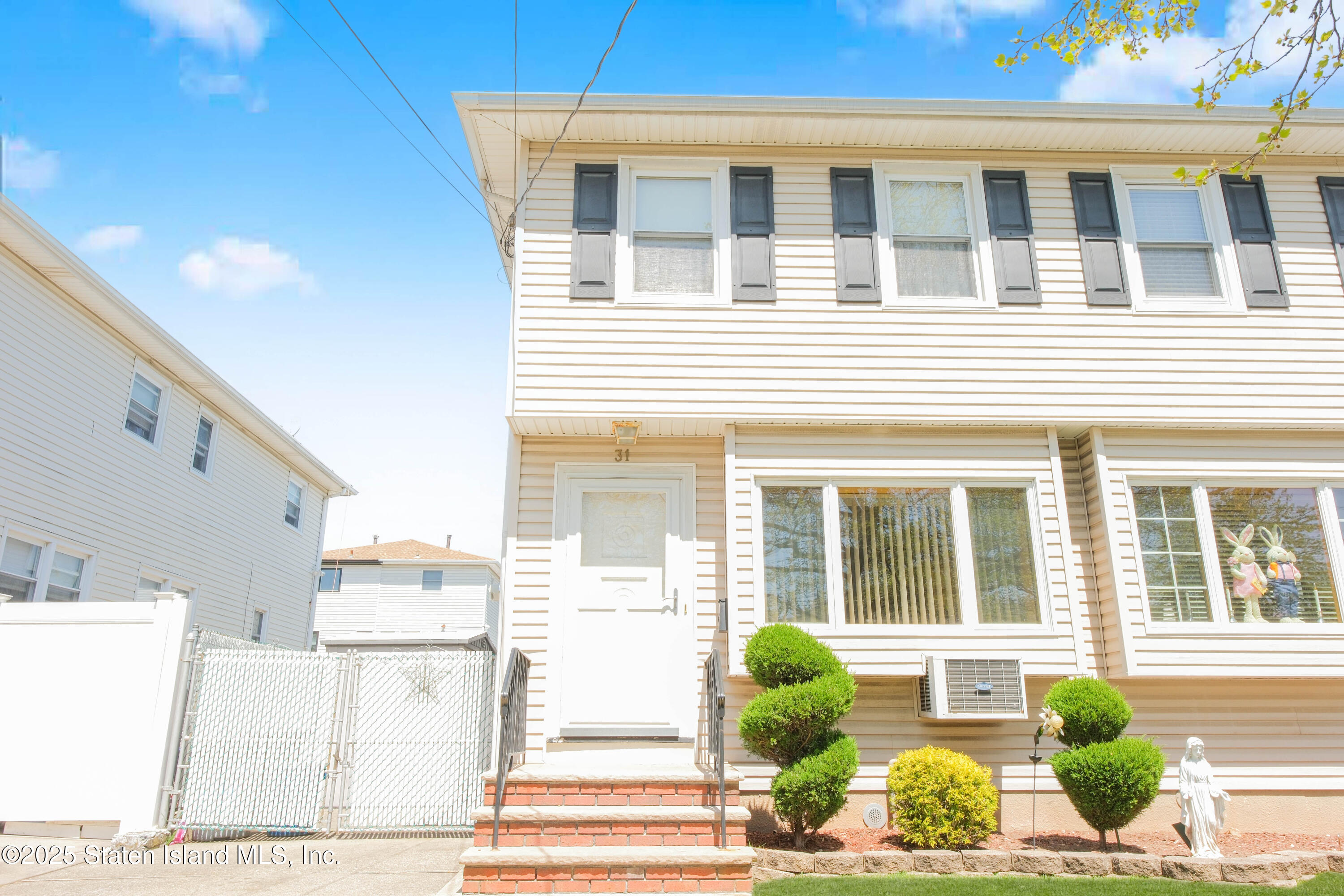 31 Ray Street, Staten Island, NY, 10312