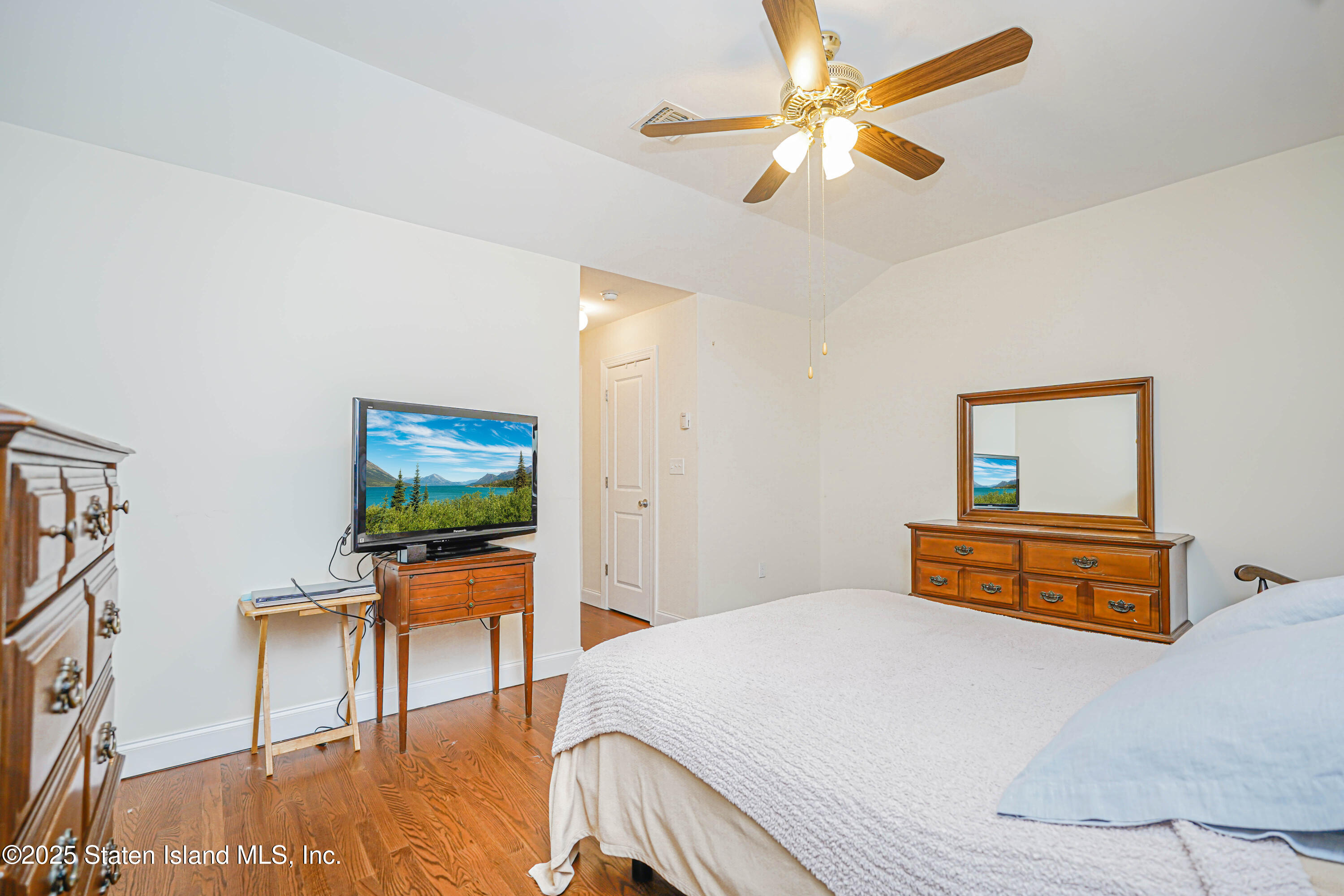 35 Monarch Court, Staten Island, NY, 10314 image 20