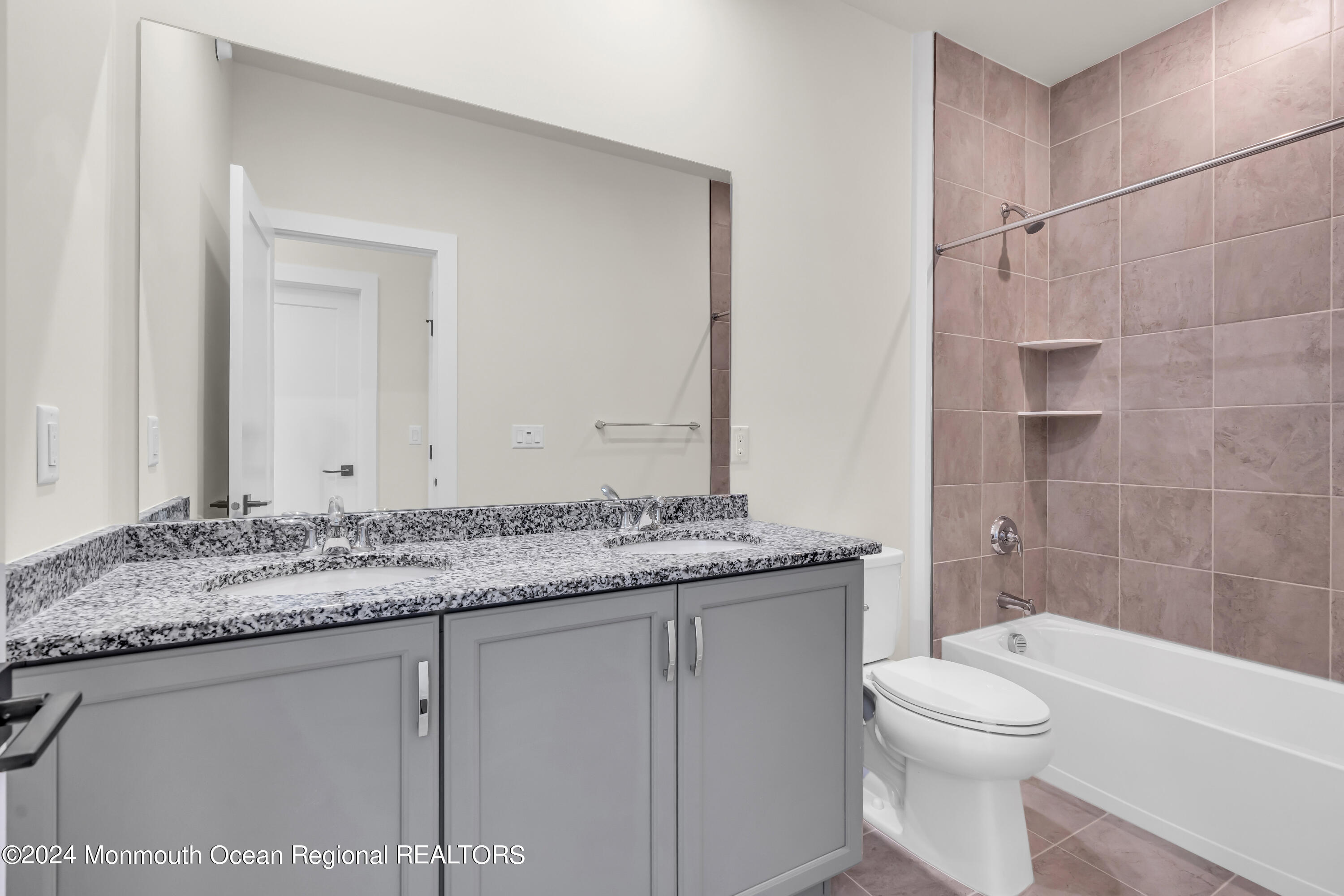 6 Augustus Drive, Middletown, NJ, 07748 image 25