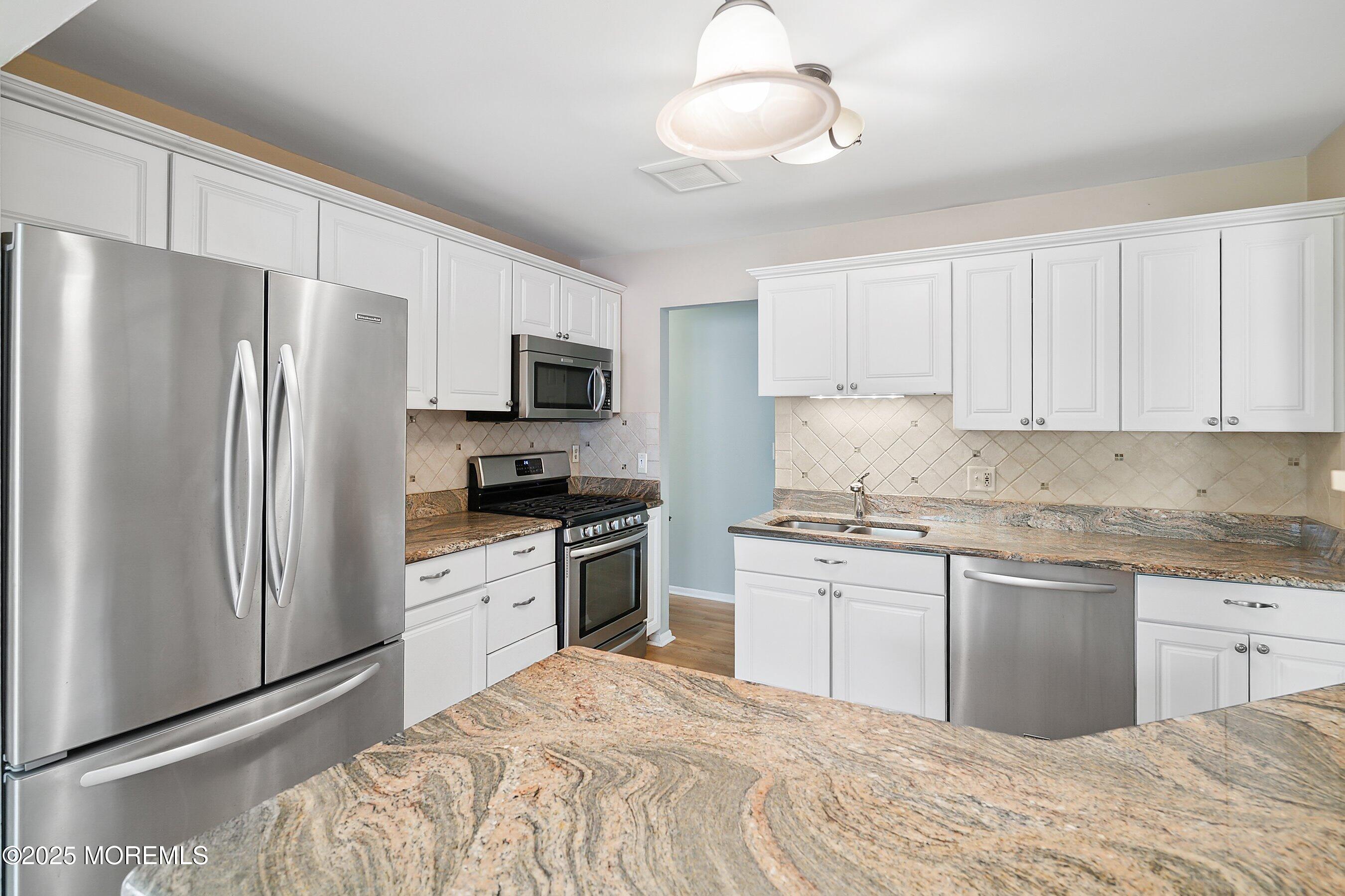 53 Birchwood Court, Tinton Falls, NJ, 07724 image 16