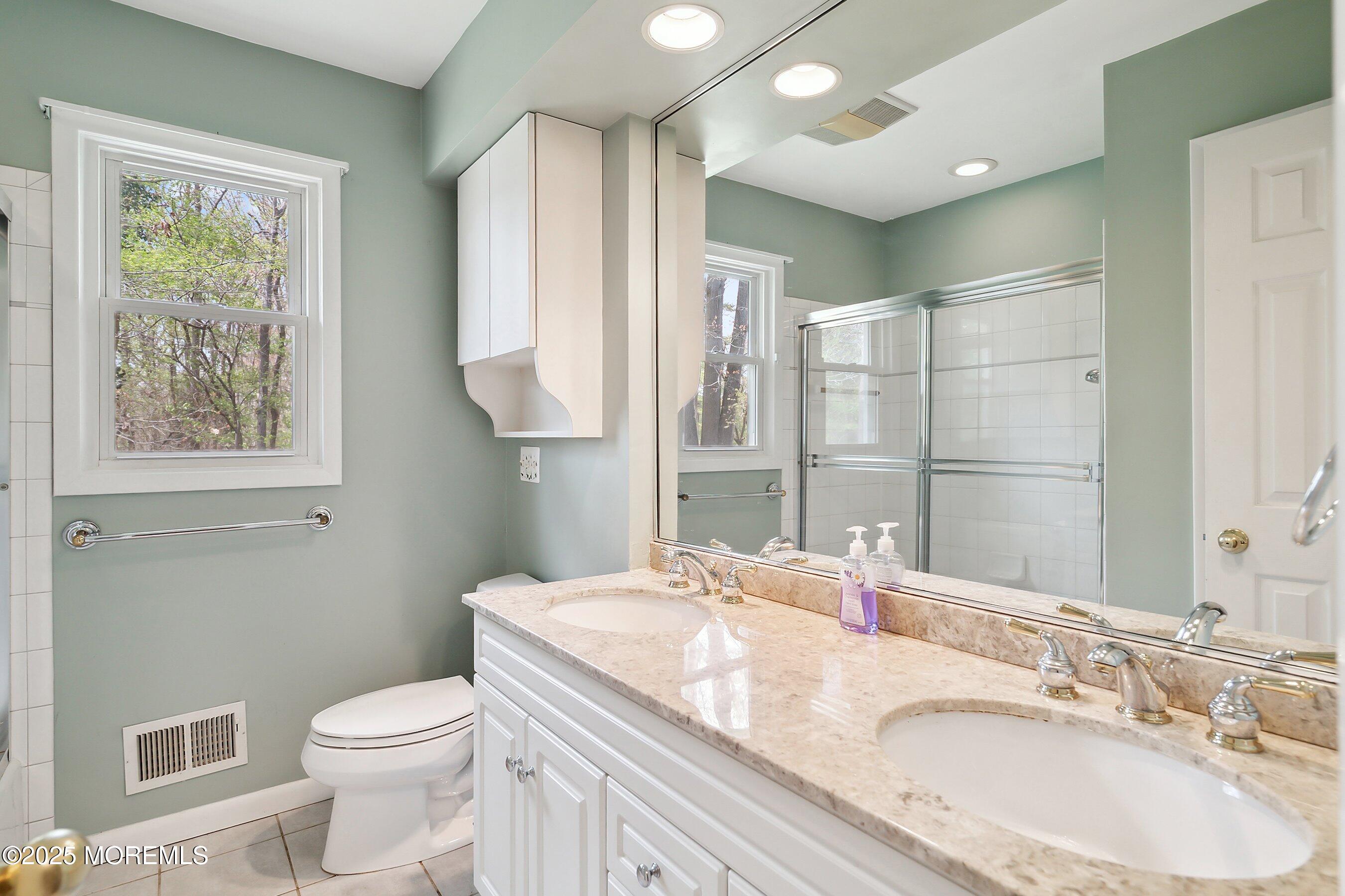 53 Birchwood Court, Tinton Falls, NJ, 07724 image 26