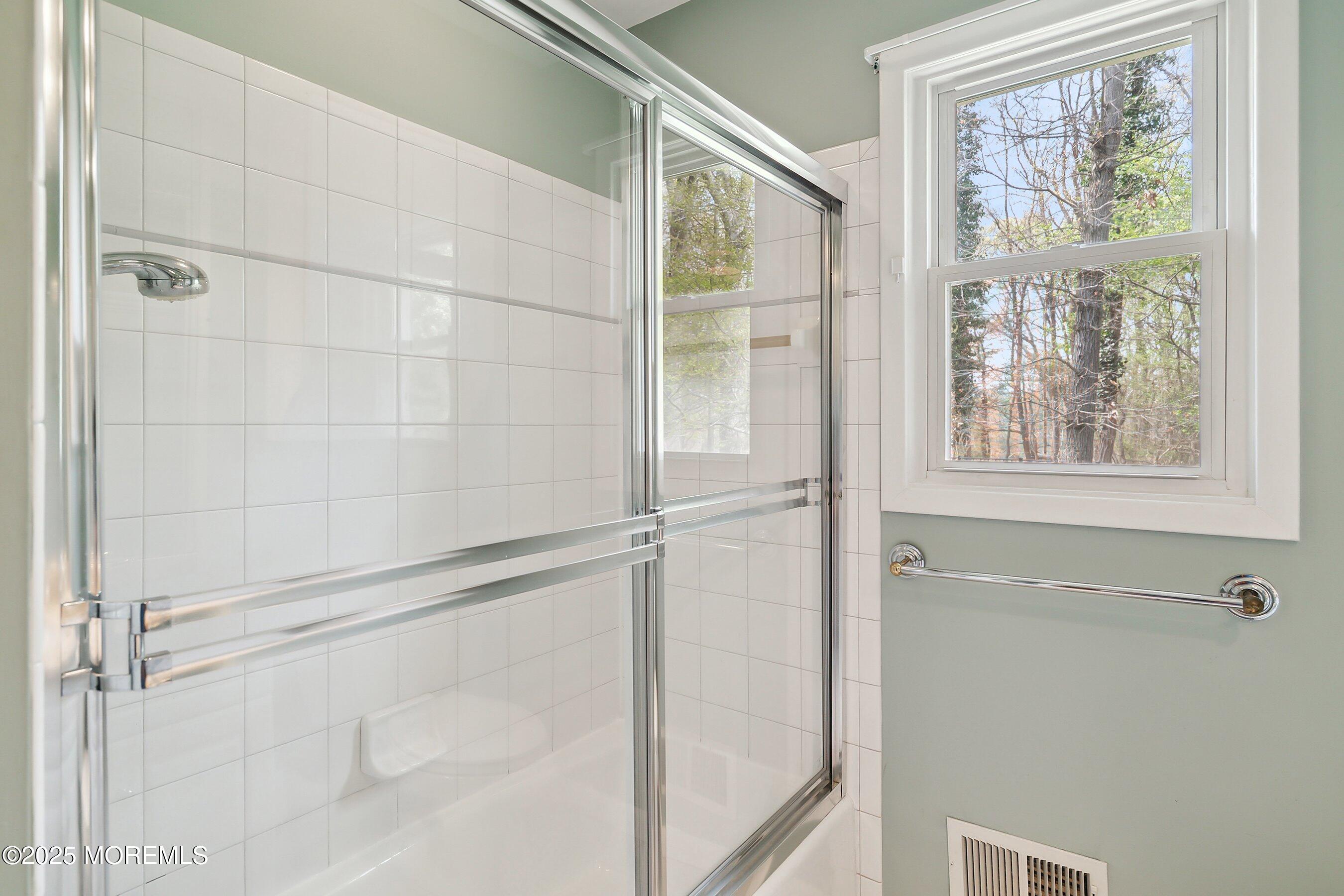 53 Birchwood Court, Tinton Falls, NJ, 07724 image 27