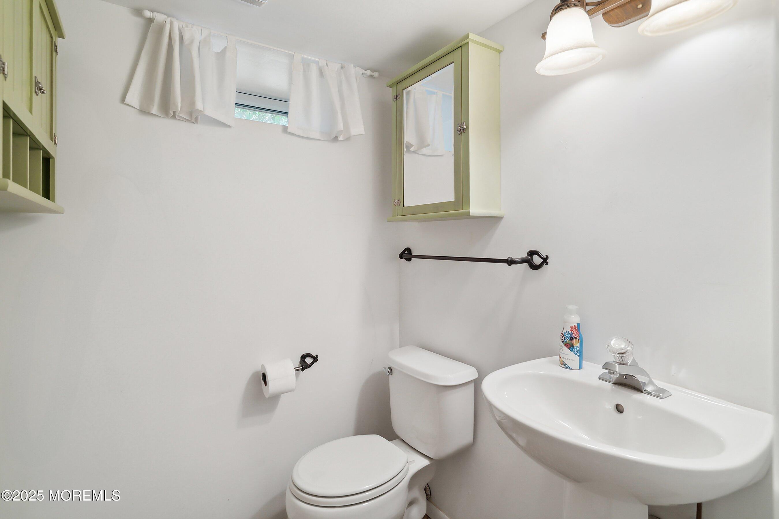 53 Birchwood Court, Tinton Falls, NJ, 07724 image 37