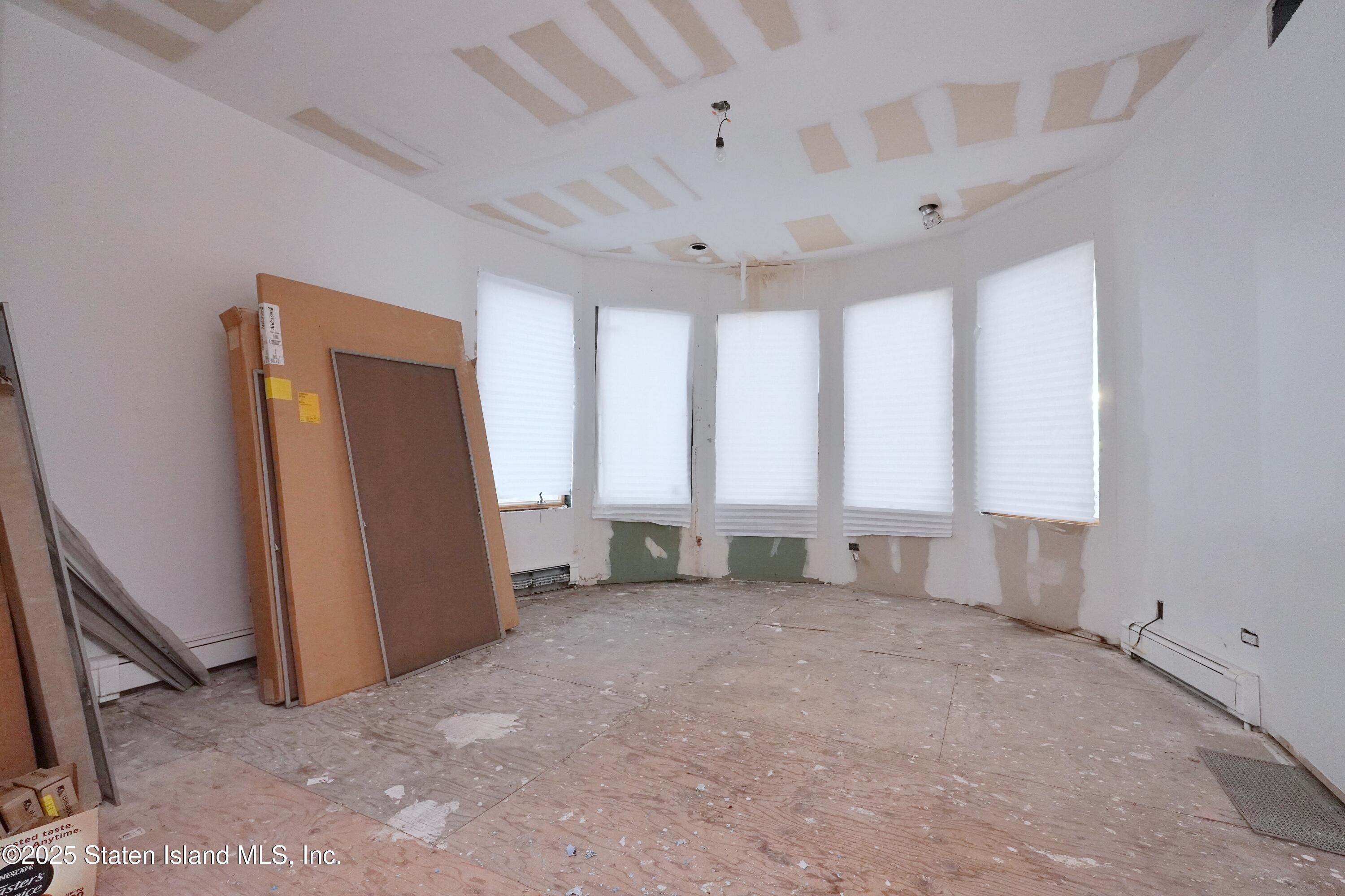 155 Nicolosi Drive, Staten Island, NY, 10312 image 16