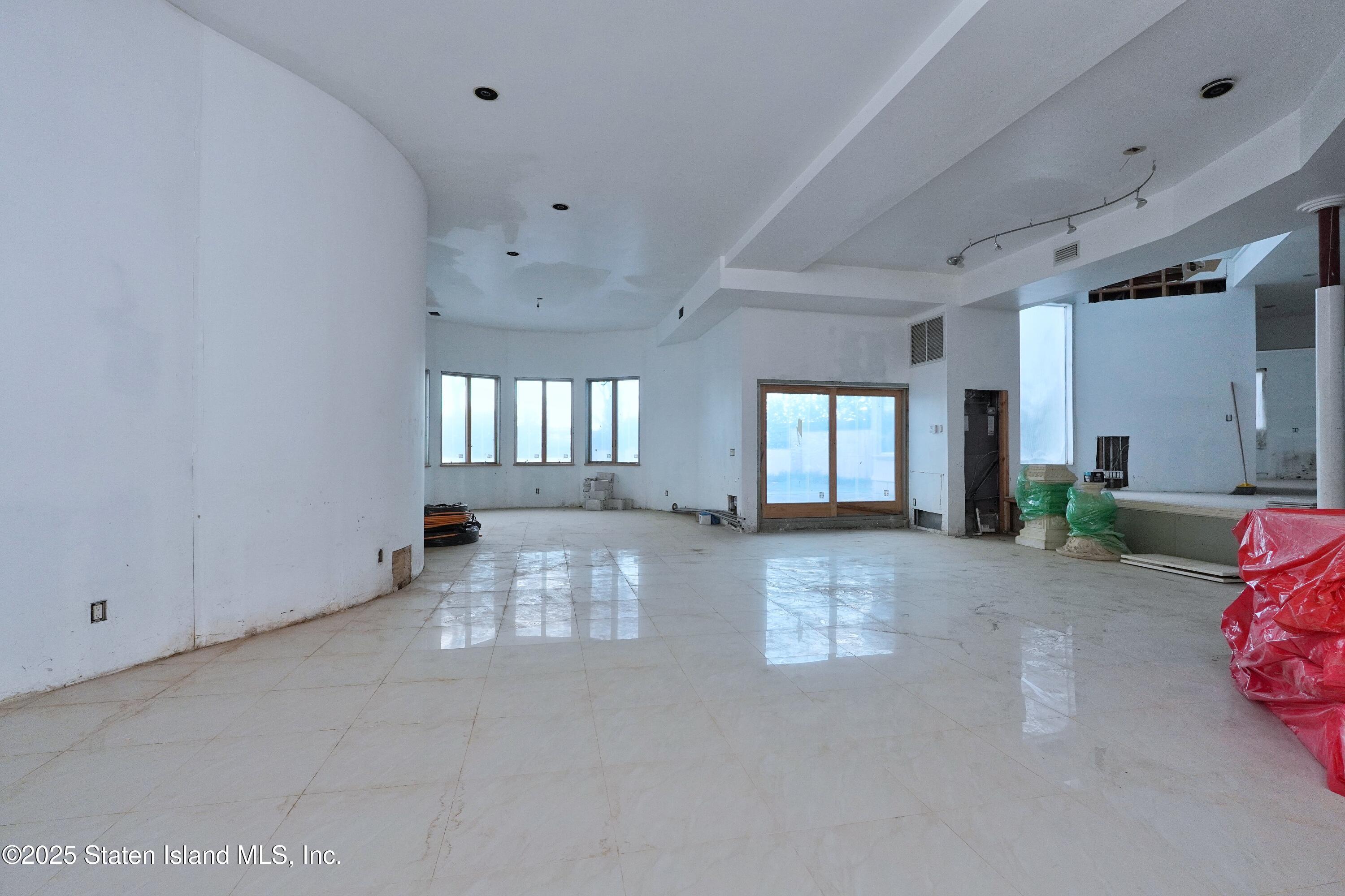 155 Nicolosi Drive, Staten Island, NY, 10312 image 9
