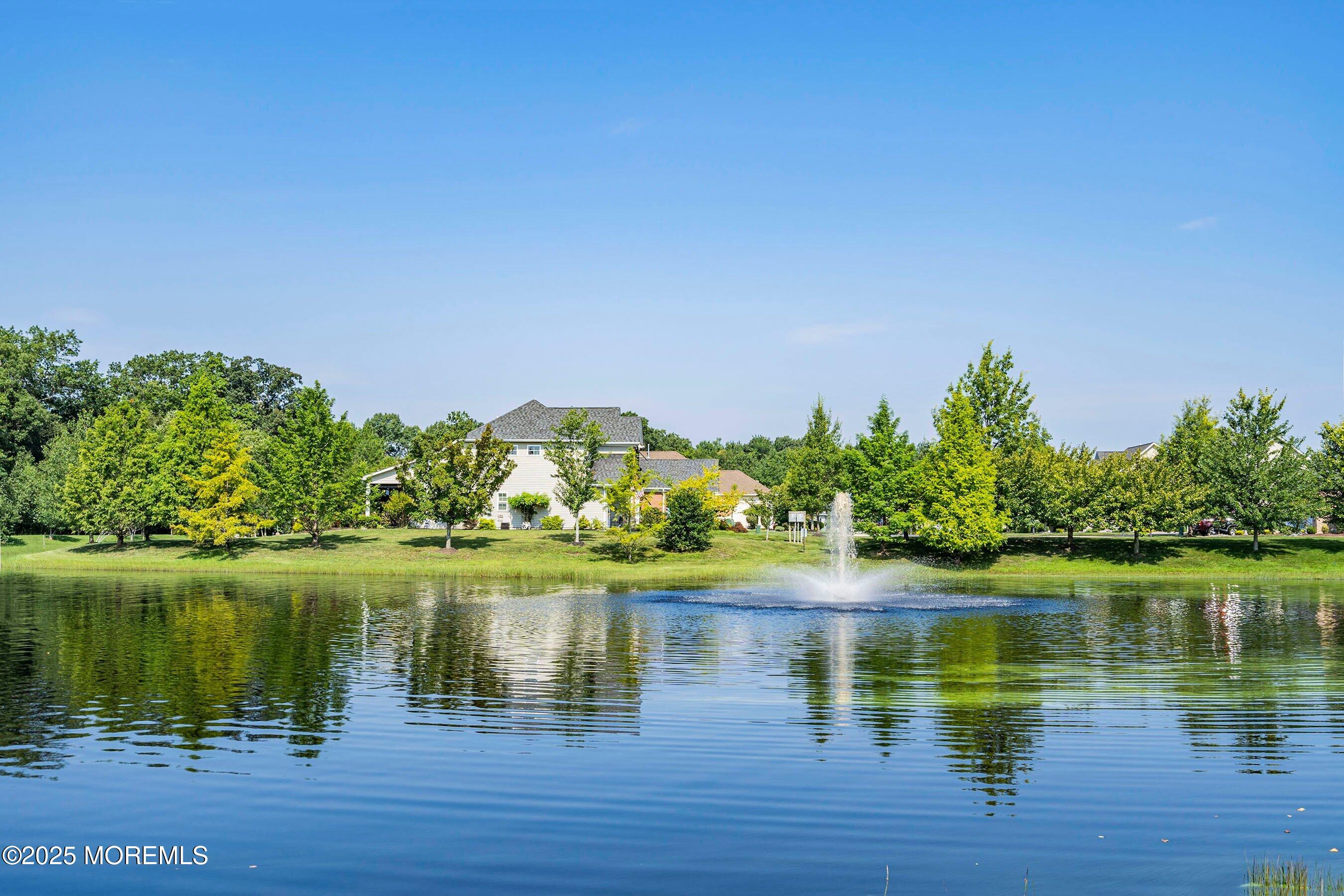 3 W Fontaine Way, Farmingdale, NJ, 07727 image 28