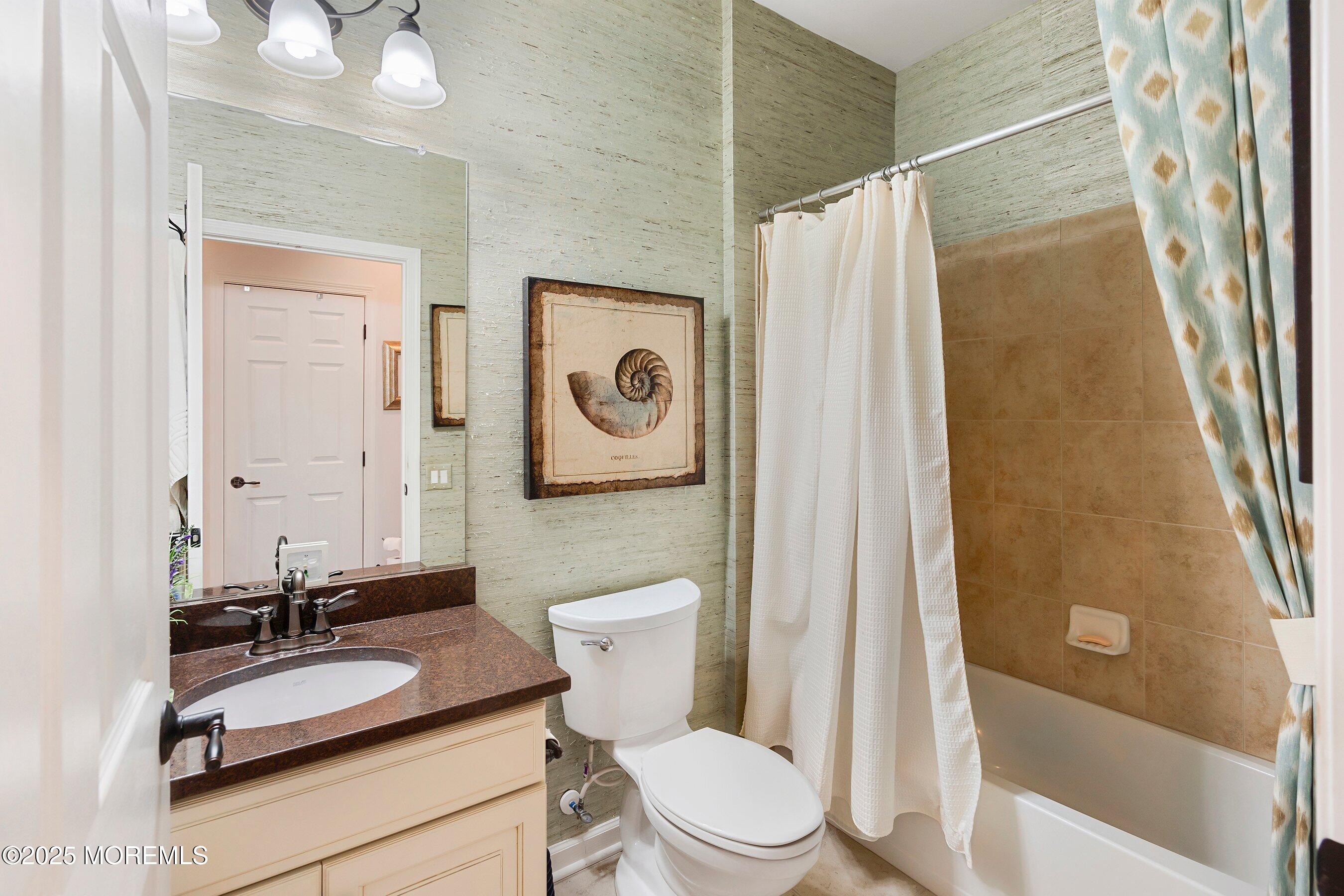 3 W Fontaine Way, Farmingdale, NJ, 07727 image 16