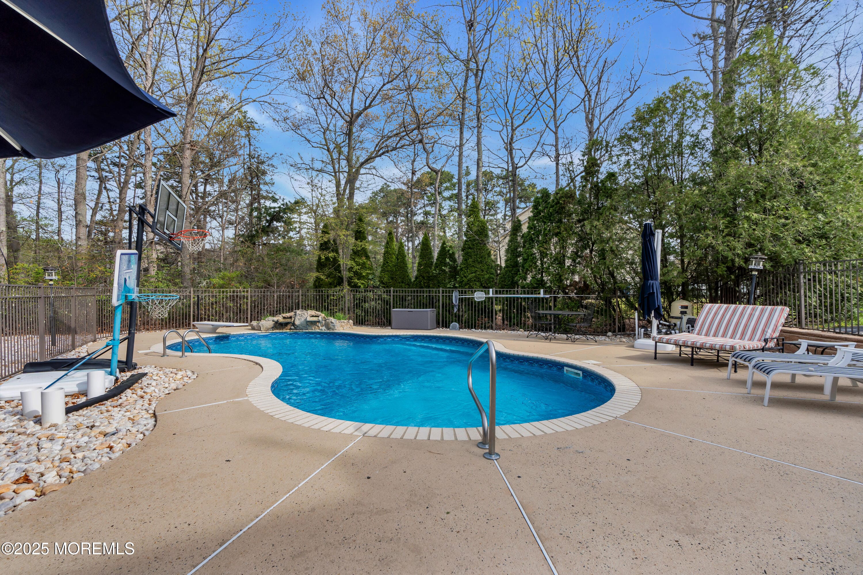 6 Canterbury Court, Jackson, NJ, 08527 image 84