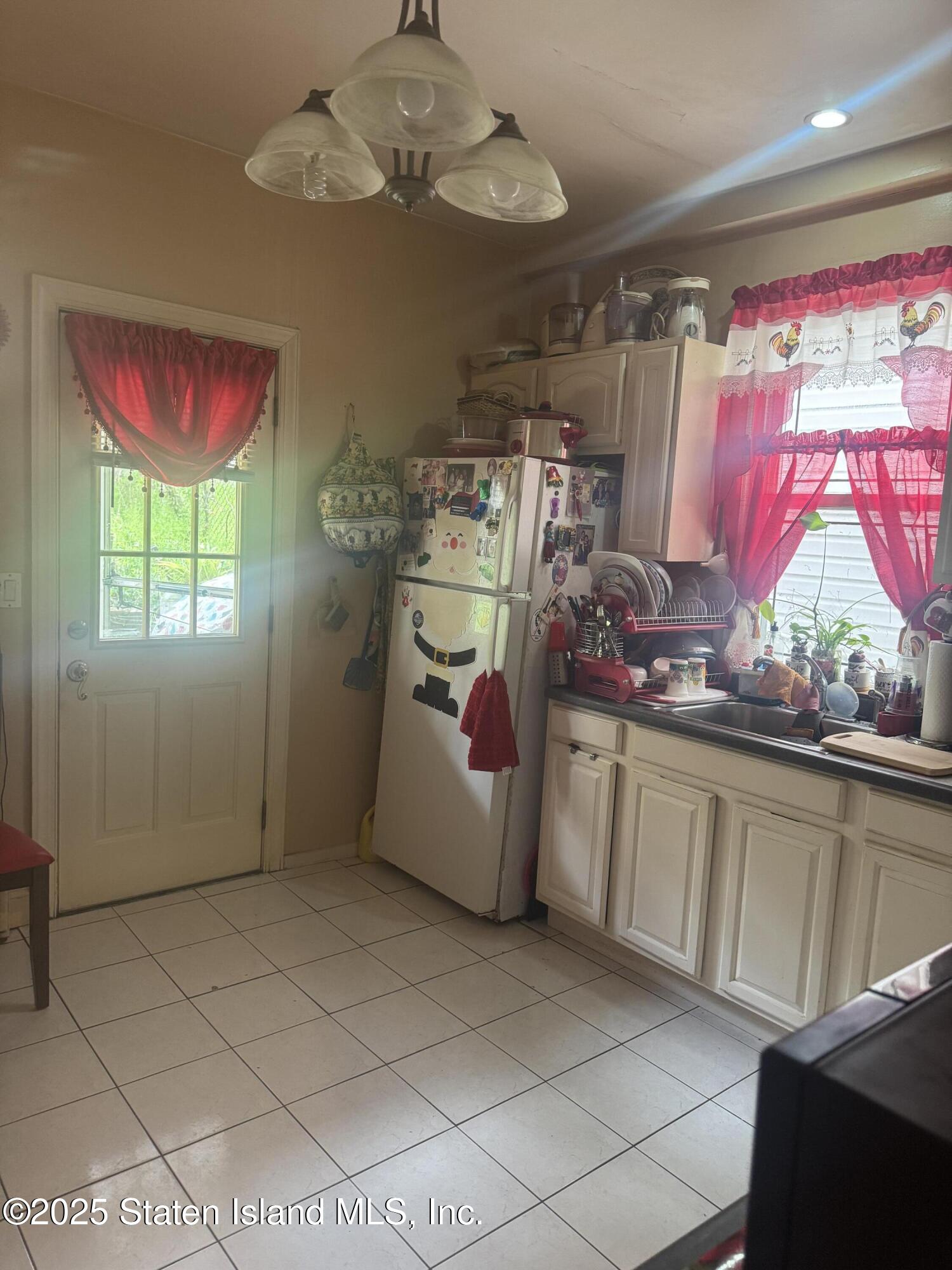 360 Victory Boulevard, Staten Island, NY, 10301 image 6