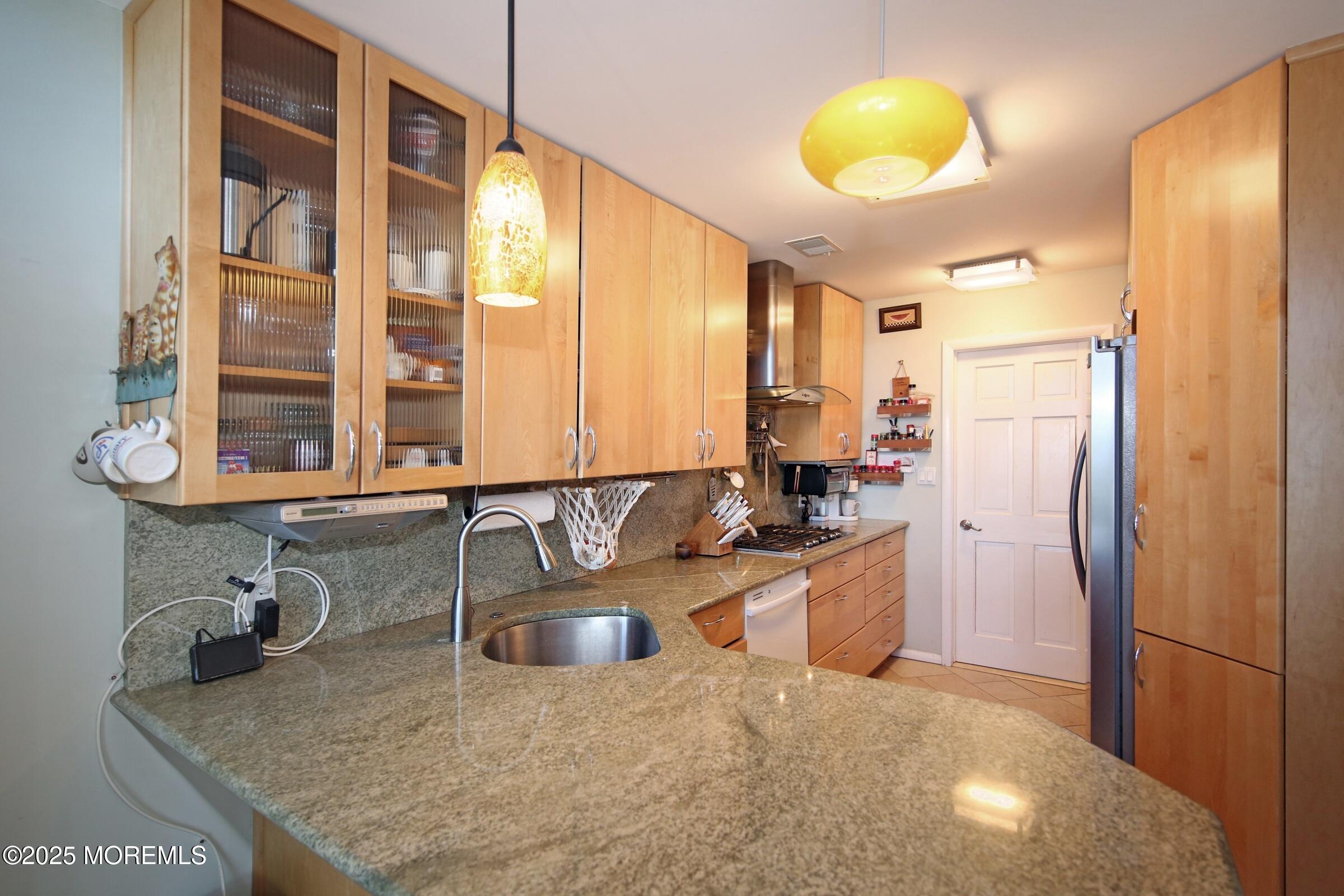 75 Gravelly Point Road, Highlands, NJ, 07732 image 13
