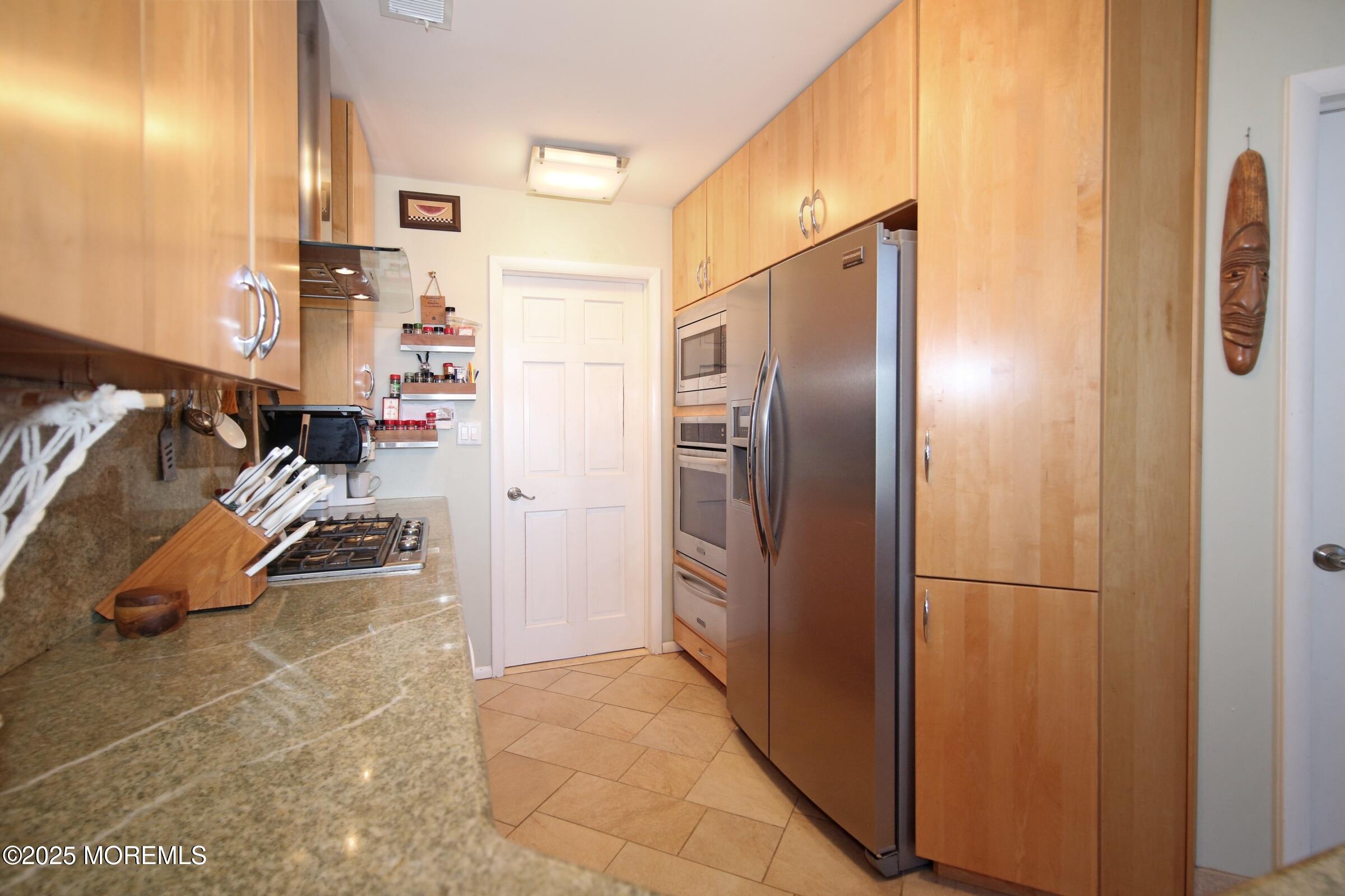 75 Gravelly Point Road, Highlands, NJ, 07732 image 12