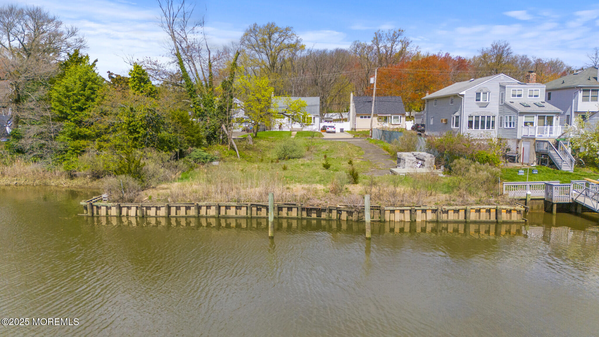 357 Riverdale Drive Image 2