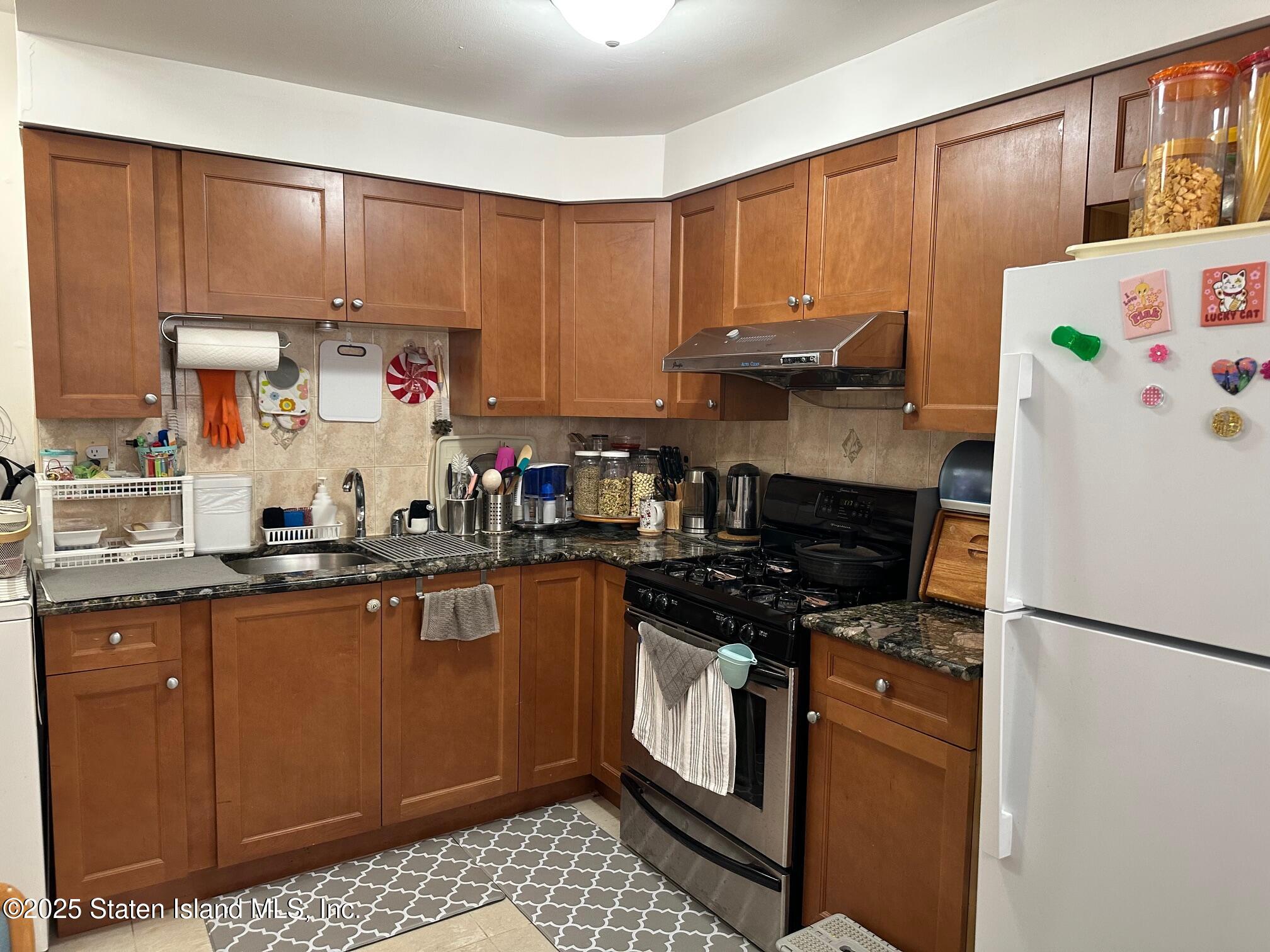 101 Green Valley Road, Staten Island, NY, 10312 image 35