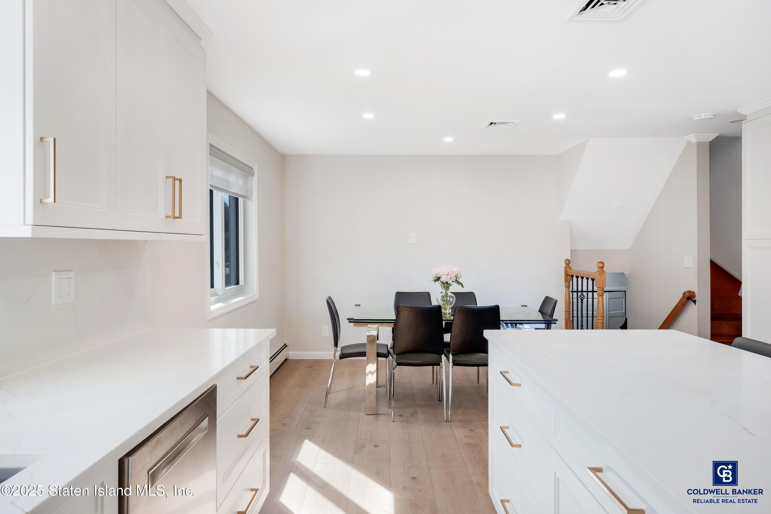 995 W Fingerboard Road, Staten Island, NY, 10304 image 6