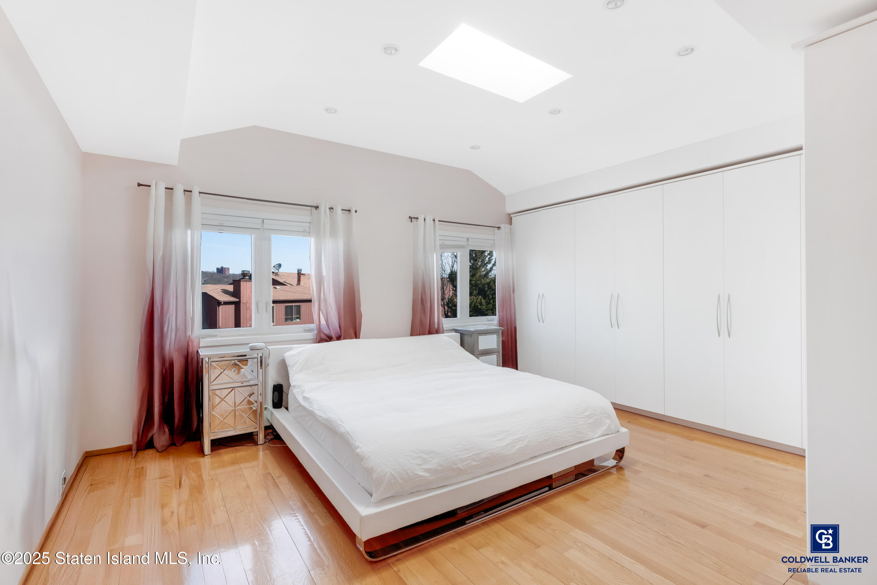 995 W Fingerboard Road, Staten Island, NY, 10304 image 8