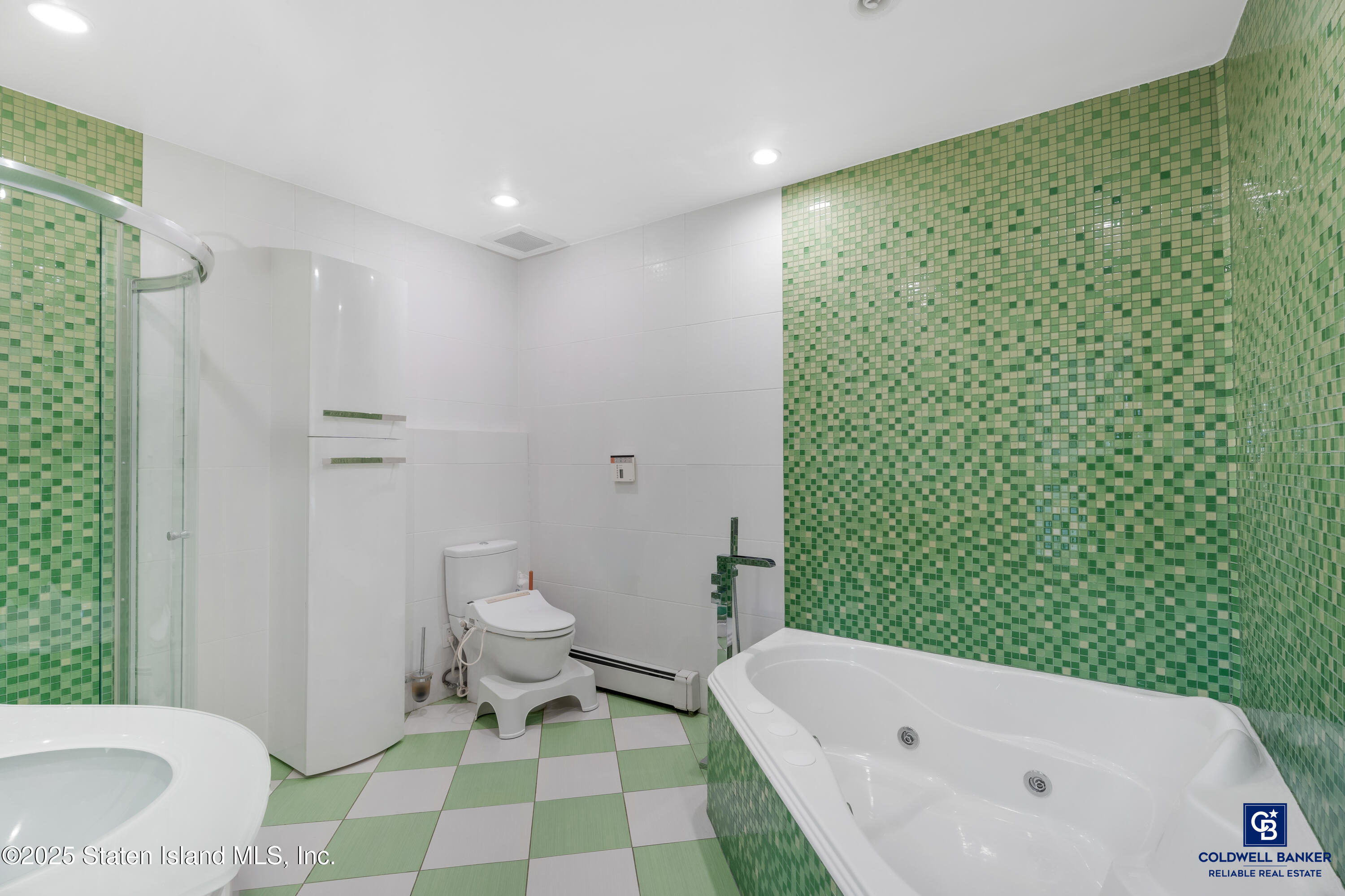 995 W Fingerboard Road, Staten Island, NY, 10304 image 13