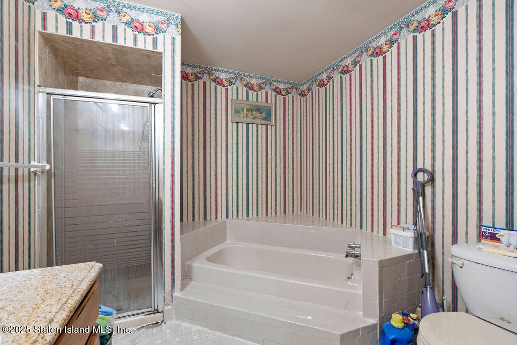 63 Country Drive, Staten Island, NY, 10314 image 10