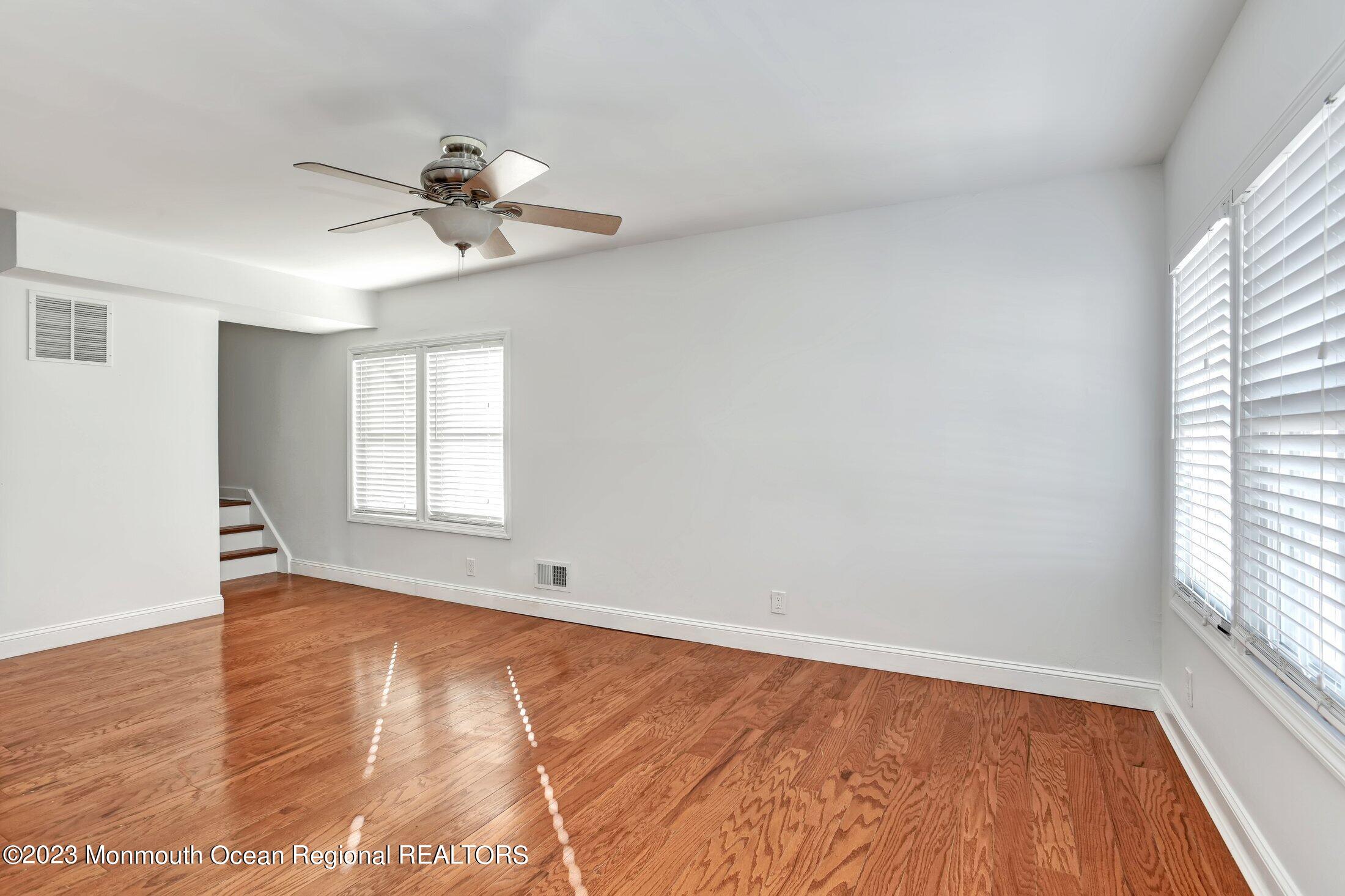 17 Central Avenue, Highlands, NJ, 07732 image 7