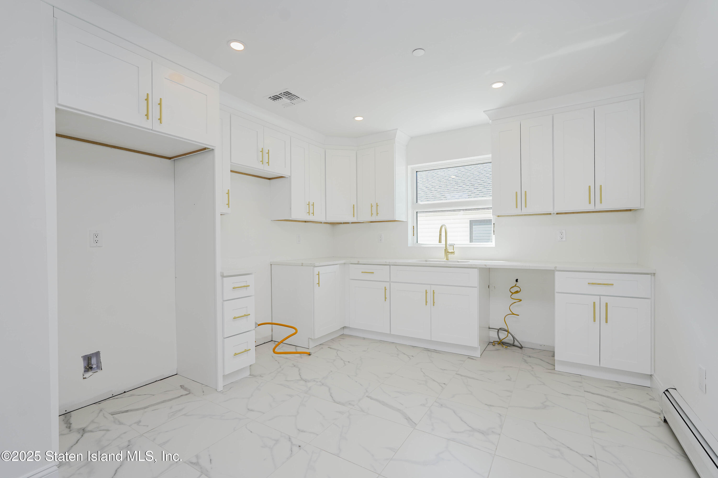 98 Alverson Avenue, Staten Island, NY, 10309 image 15